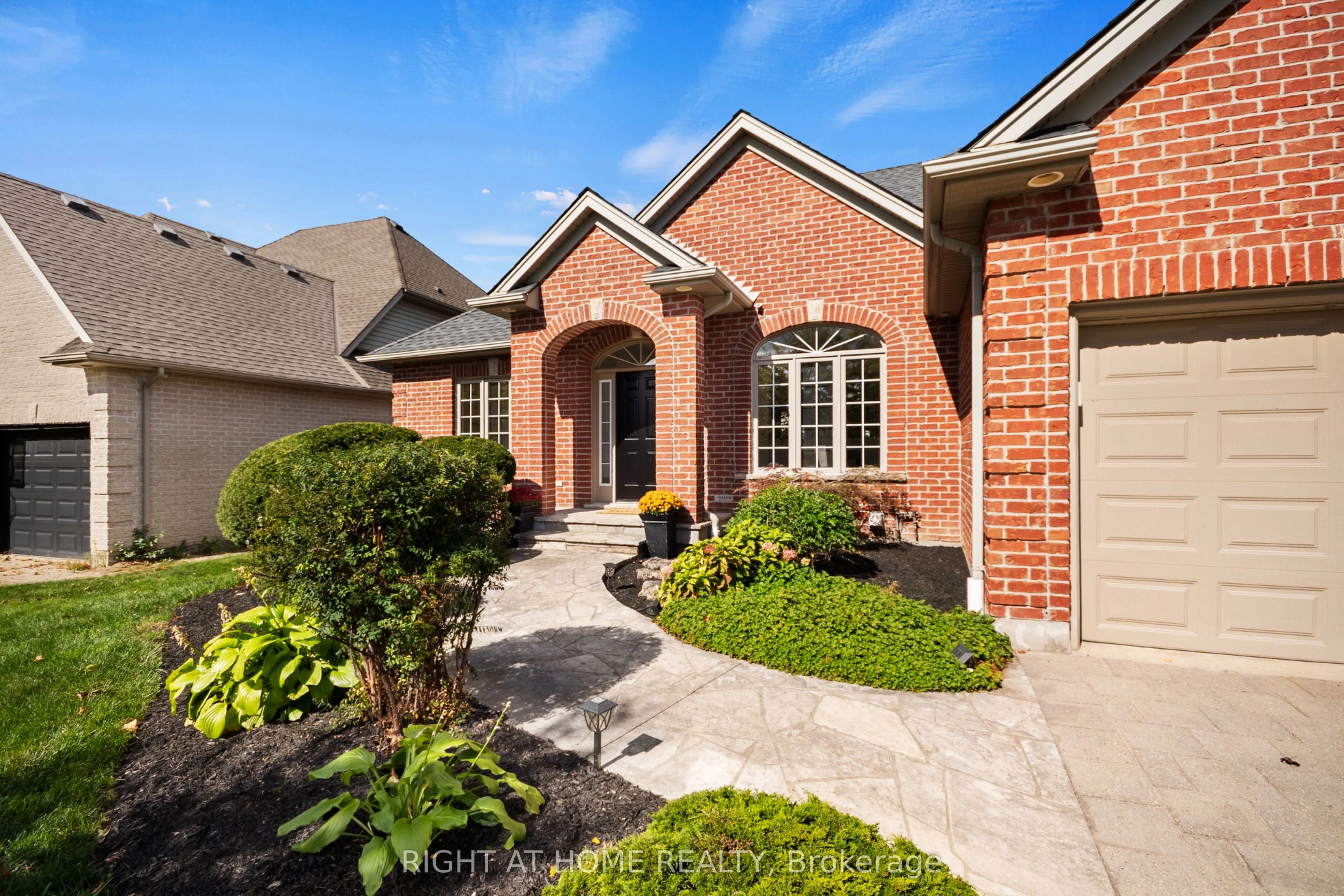 169 West Rivertrace Walk