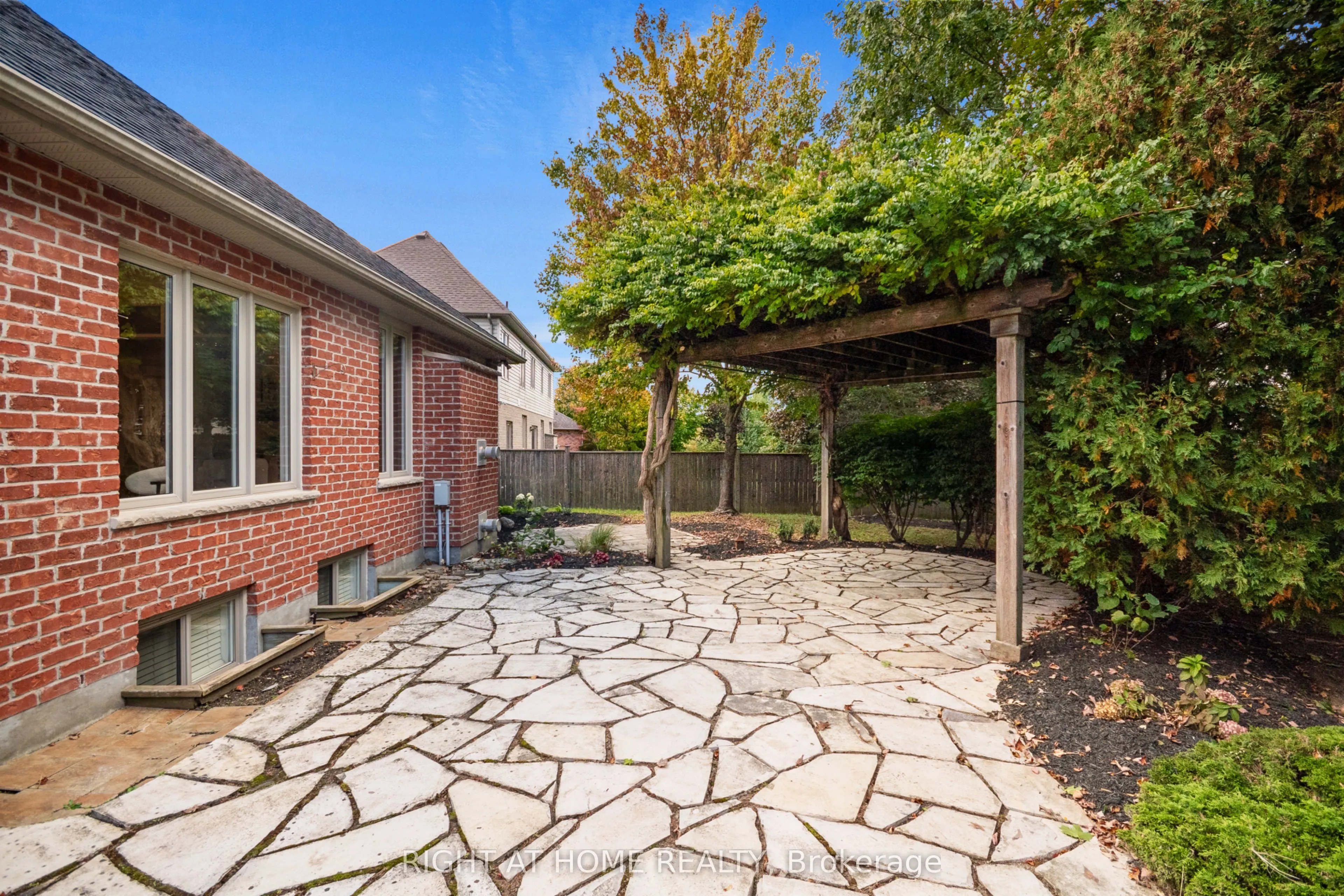 169 West Rivertrace Walk