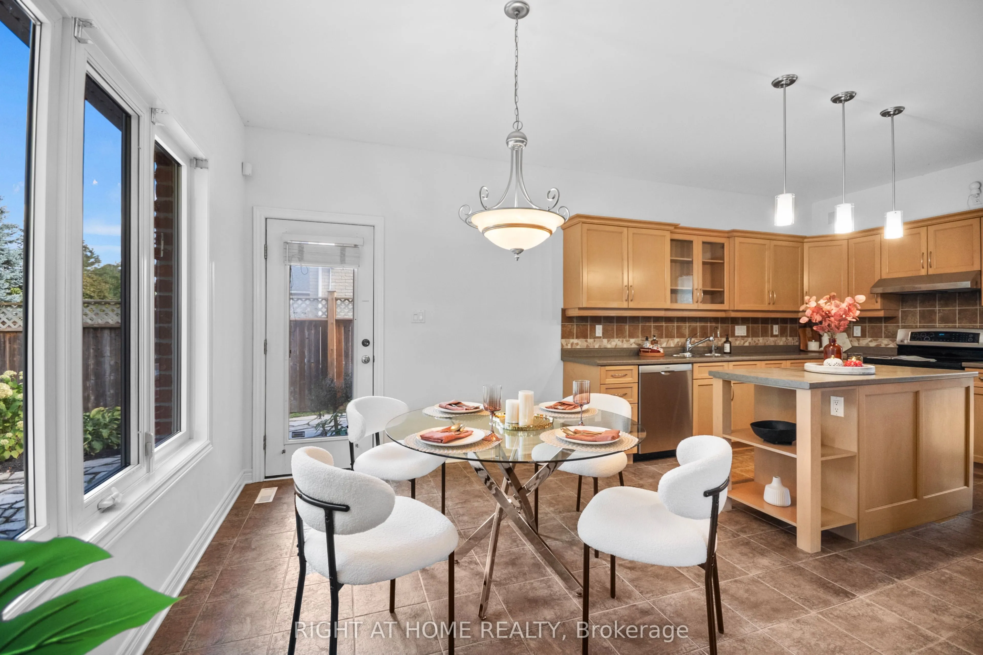 169 West Rivertrace Walk