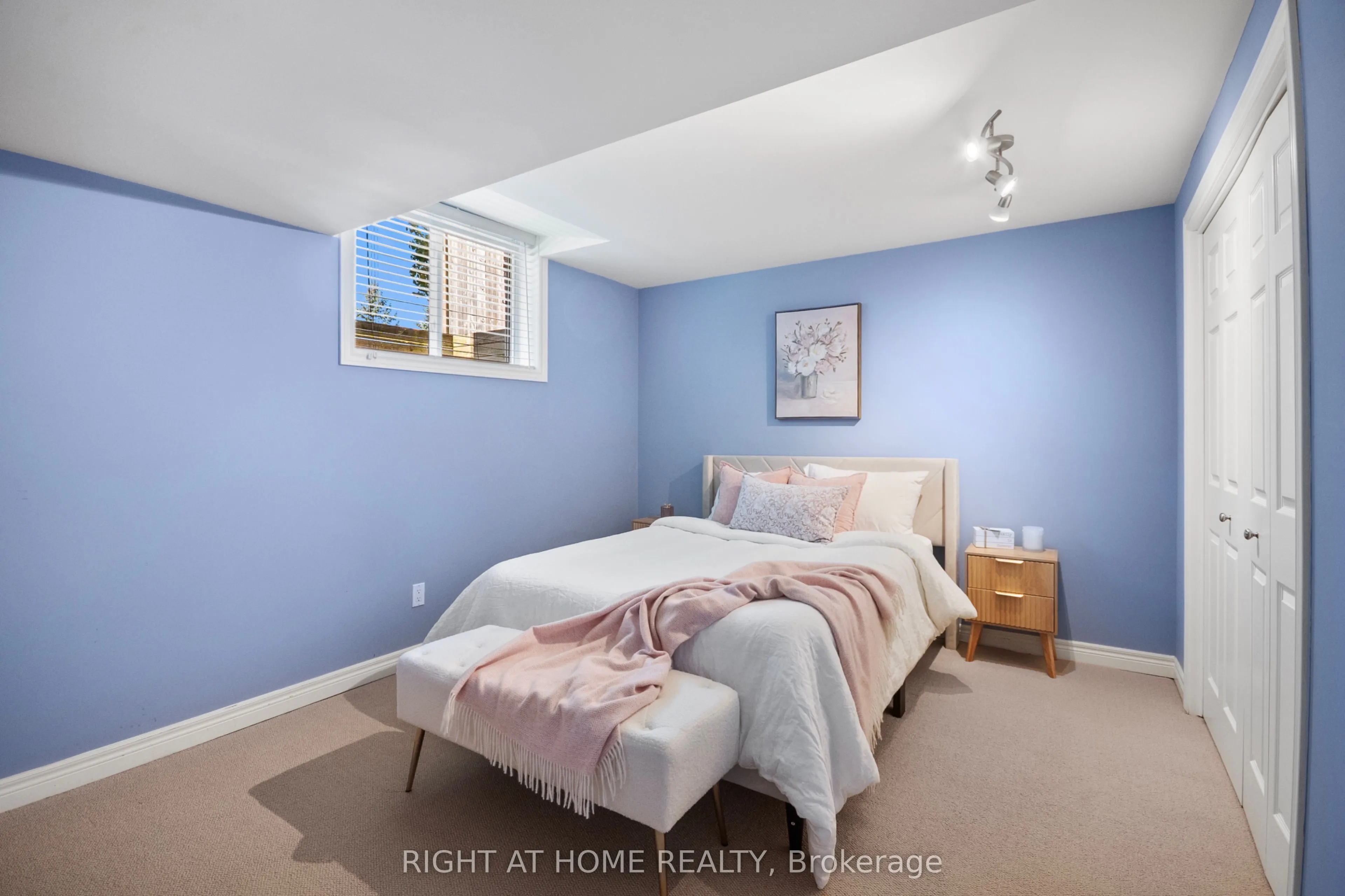 169 West Rivertrace Walk