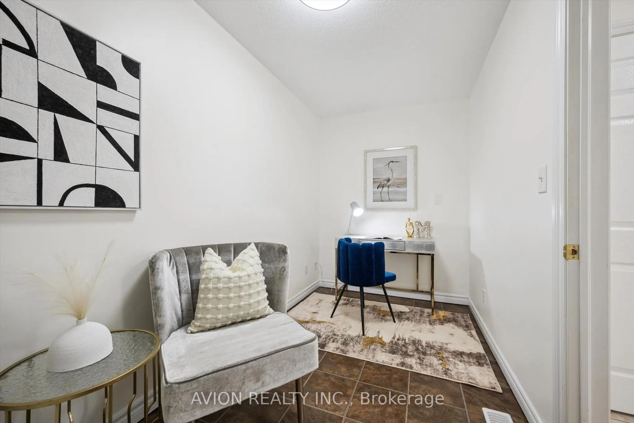 206 Buttercup Court