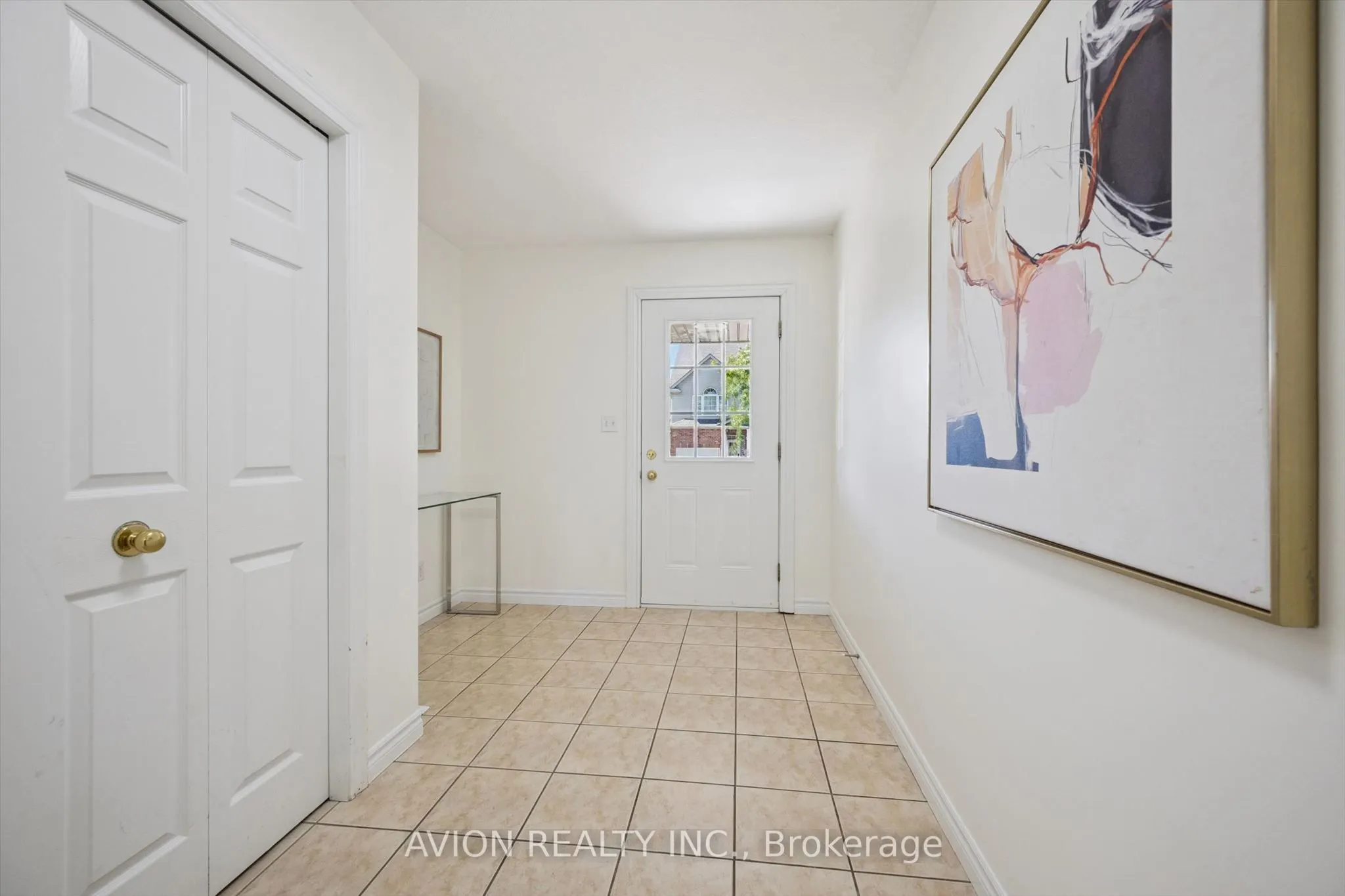 206 Buttercup Court