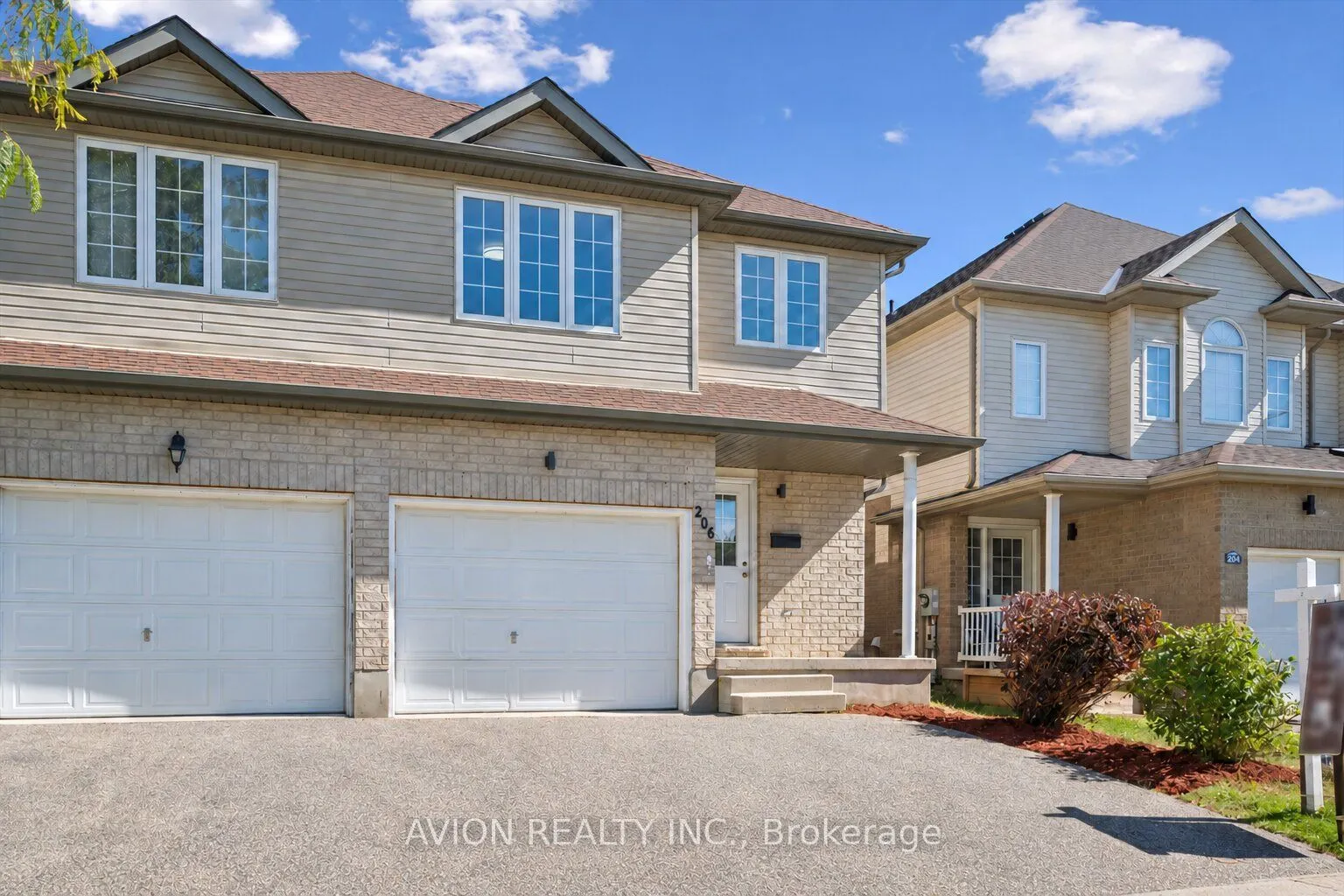 206 Buttercup Court