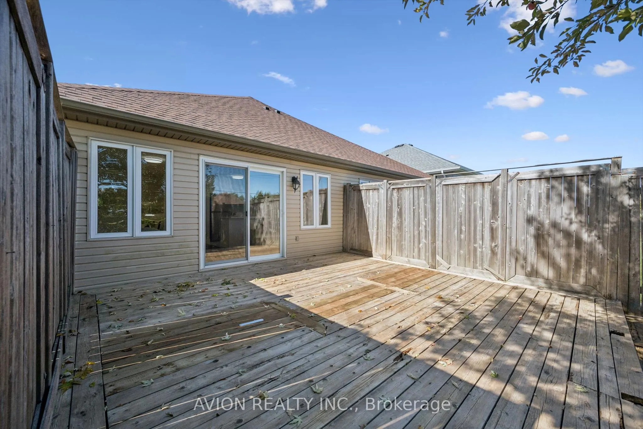 206 Buttercup Court