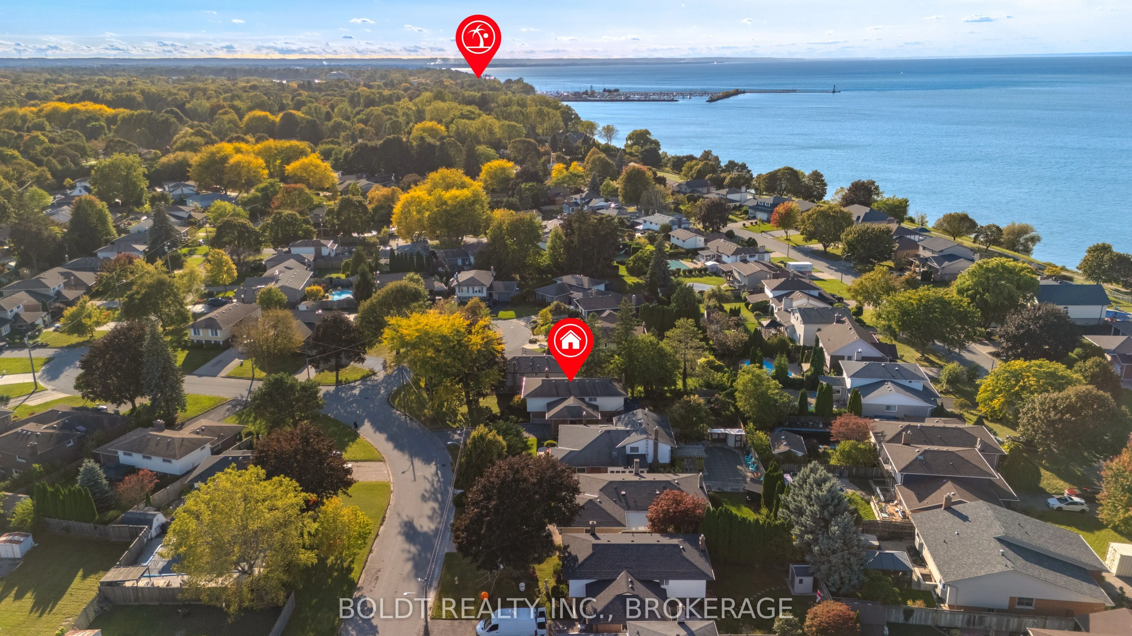 12 Bayshore Crescent