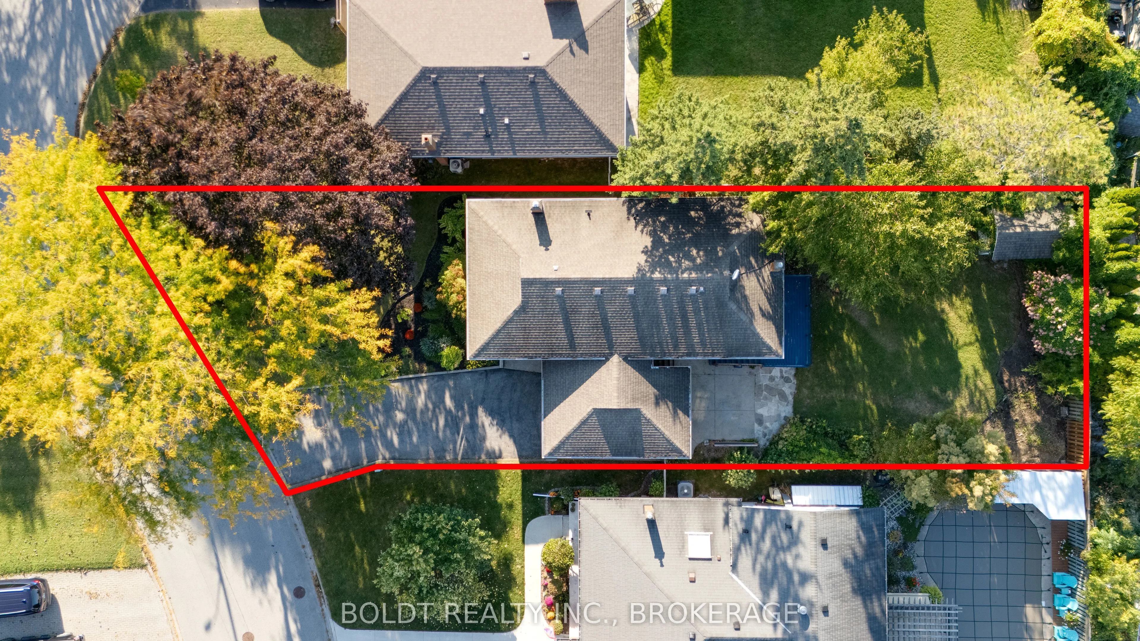 12 Bayshore Crescent