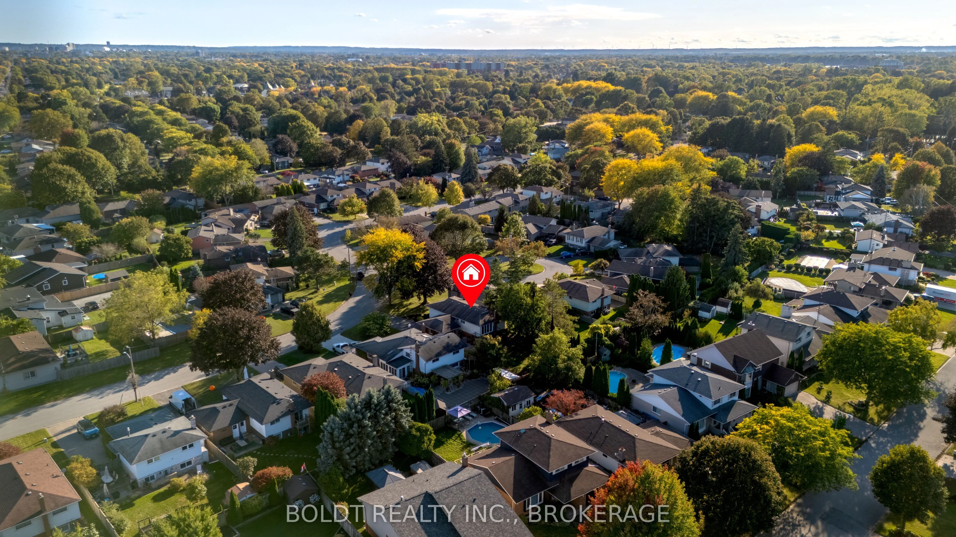 12 Bayshore Crescent
