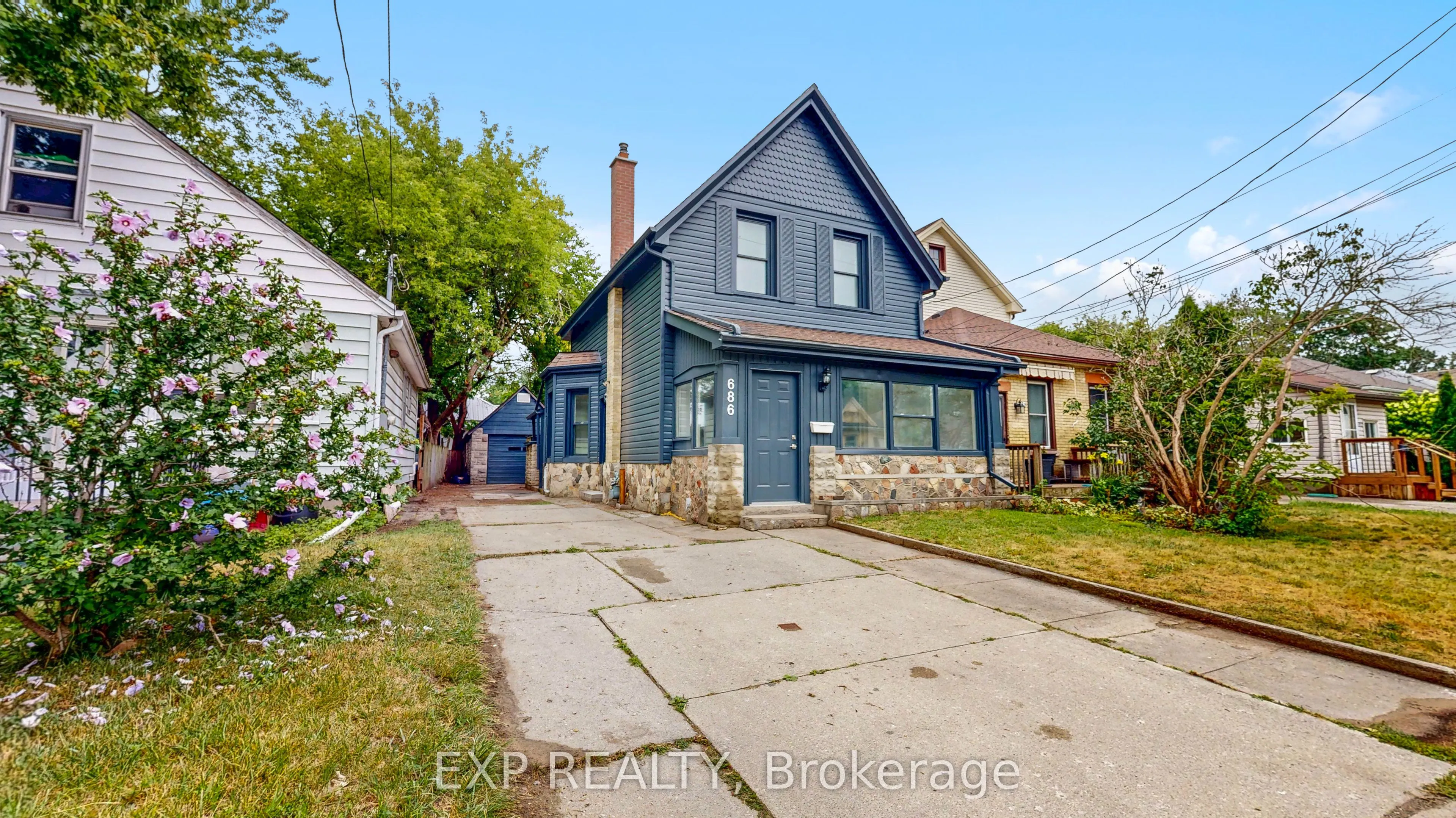 686 Elias Street