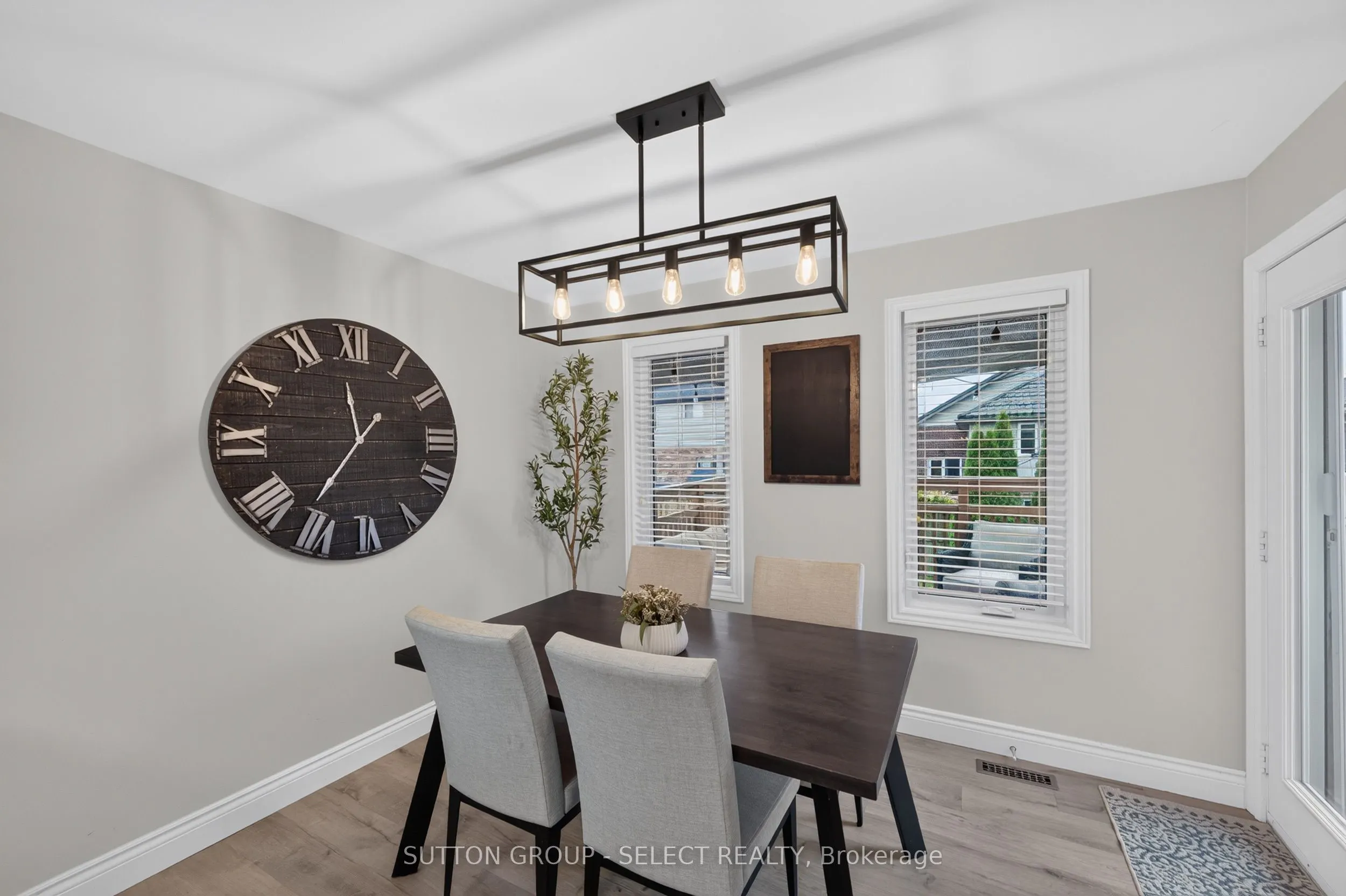 1801 Seymour Crescent