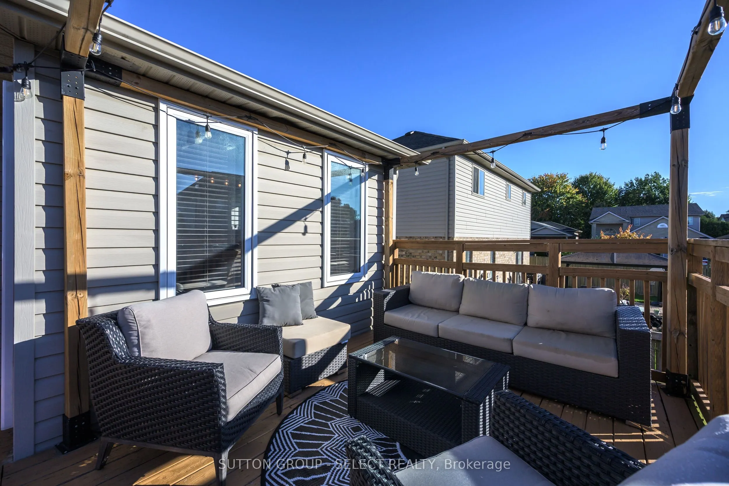 1801 Seymour Crescent