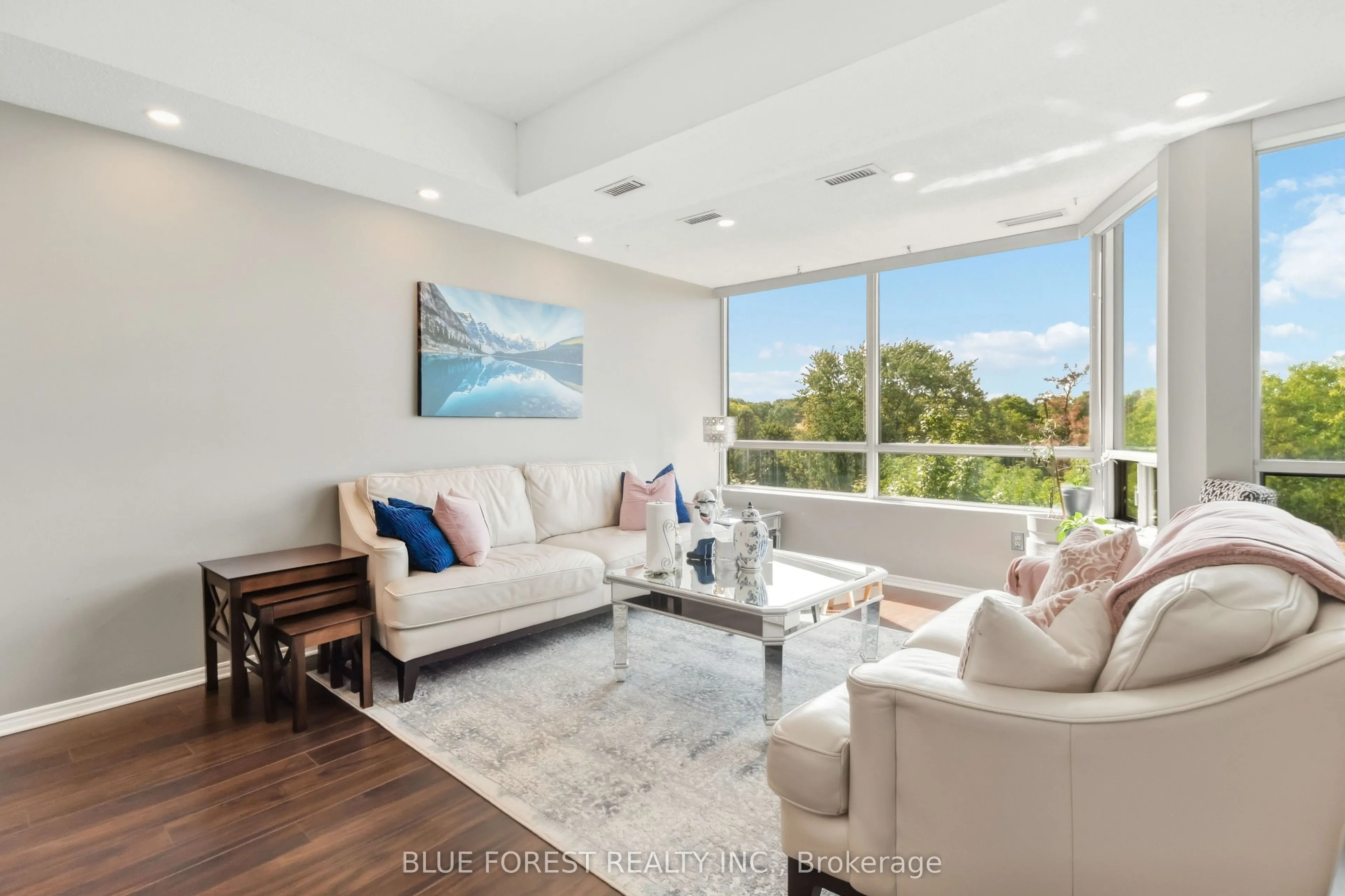 521 Riverside Drive #715