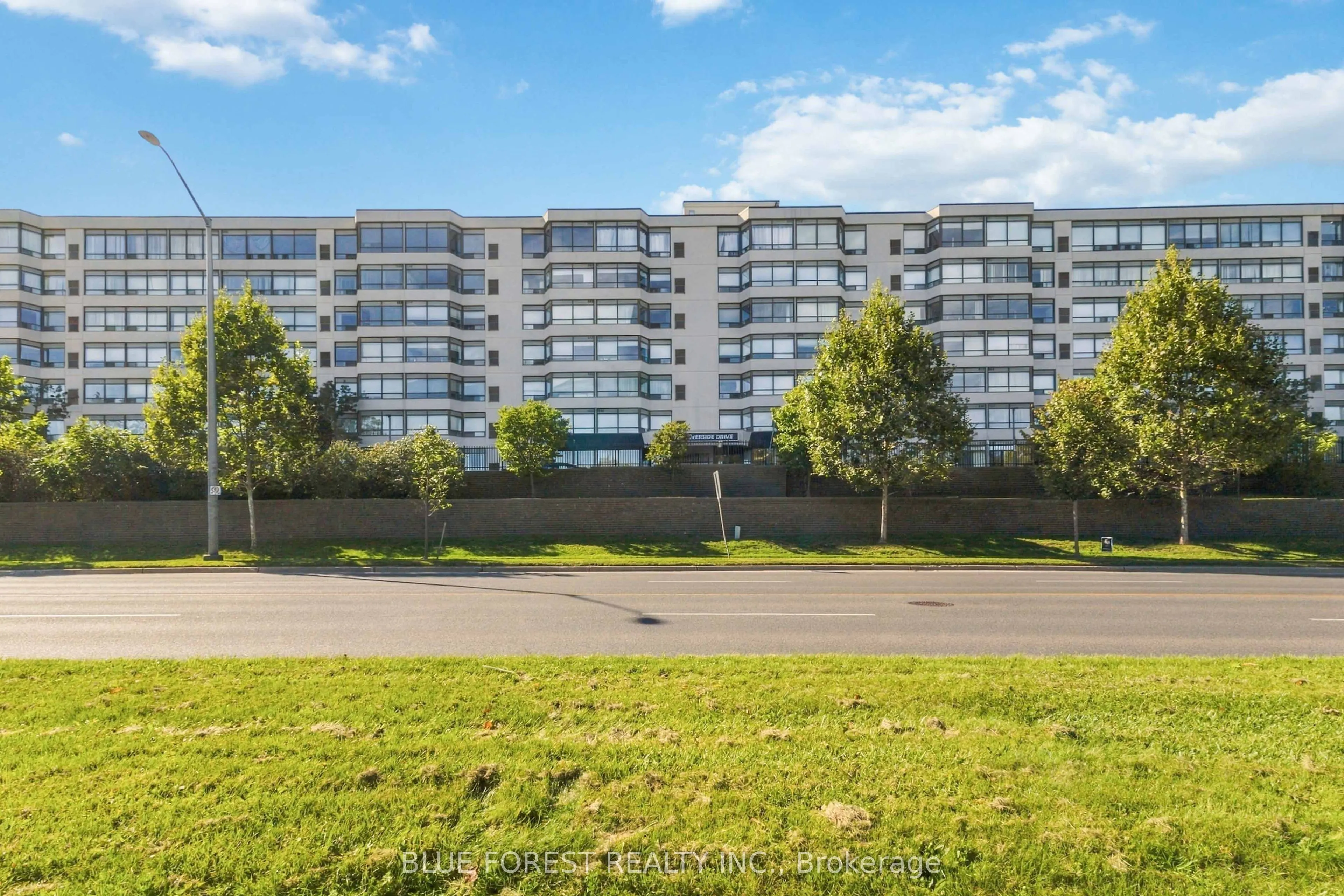 521 Riverside Drive #715