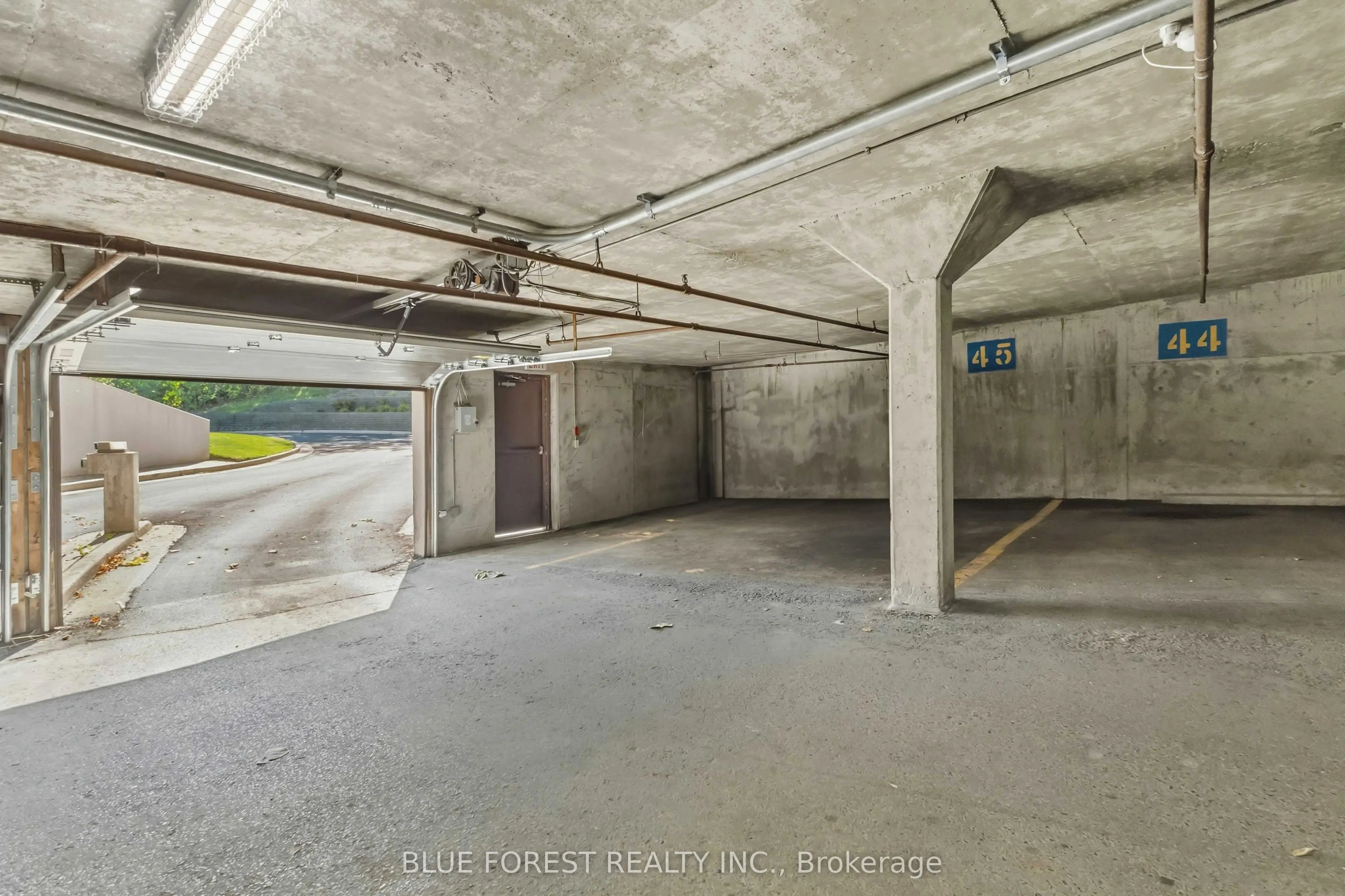 521 Riverside Drive #715