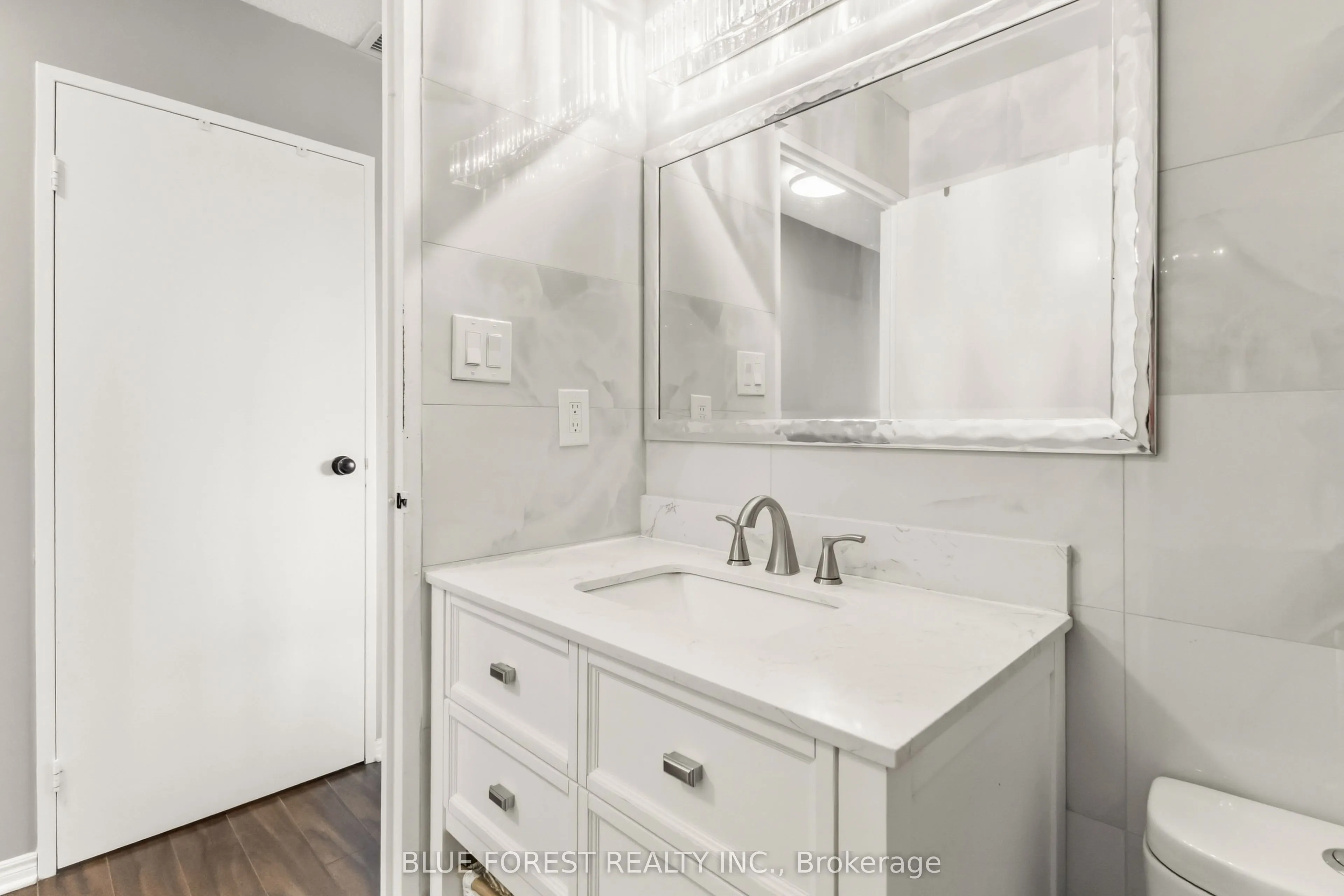 521 Riverside Drive #715