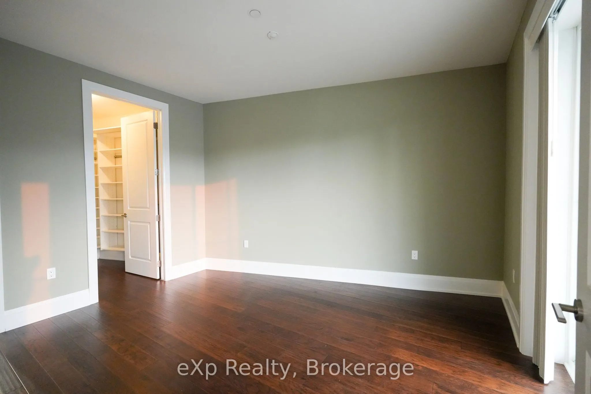 80 9th Street E #203