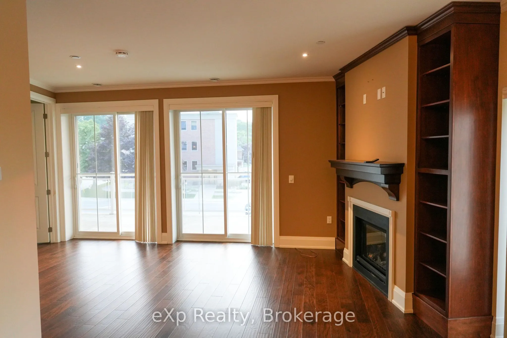 80 9th Street E #203