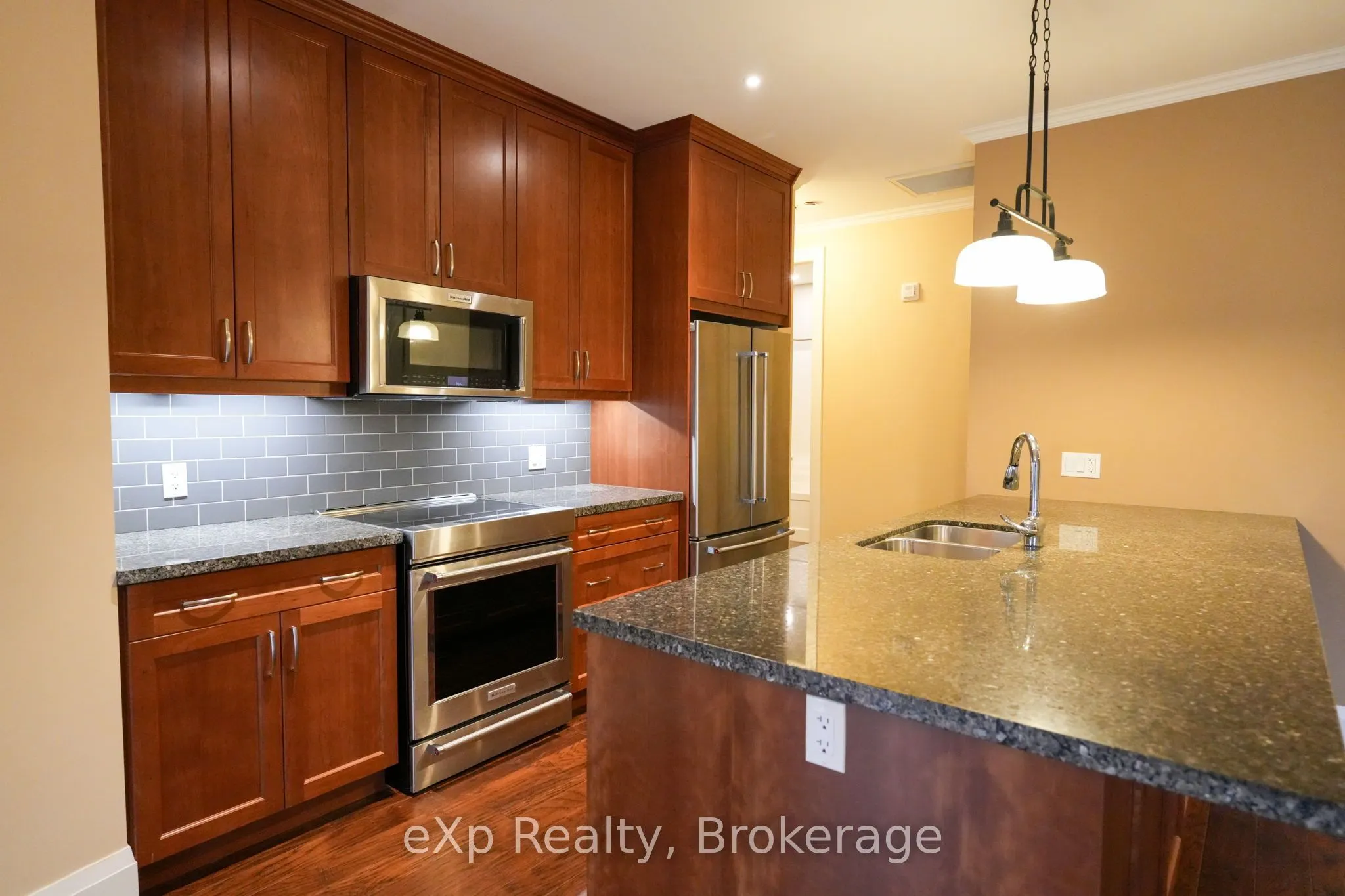 80 9th Street E #203