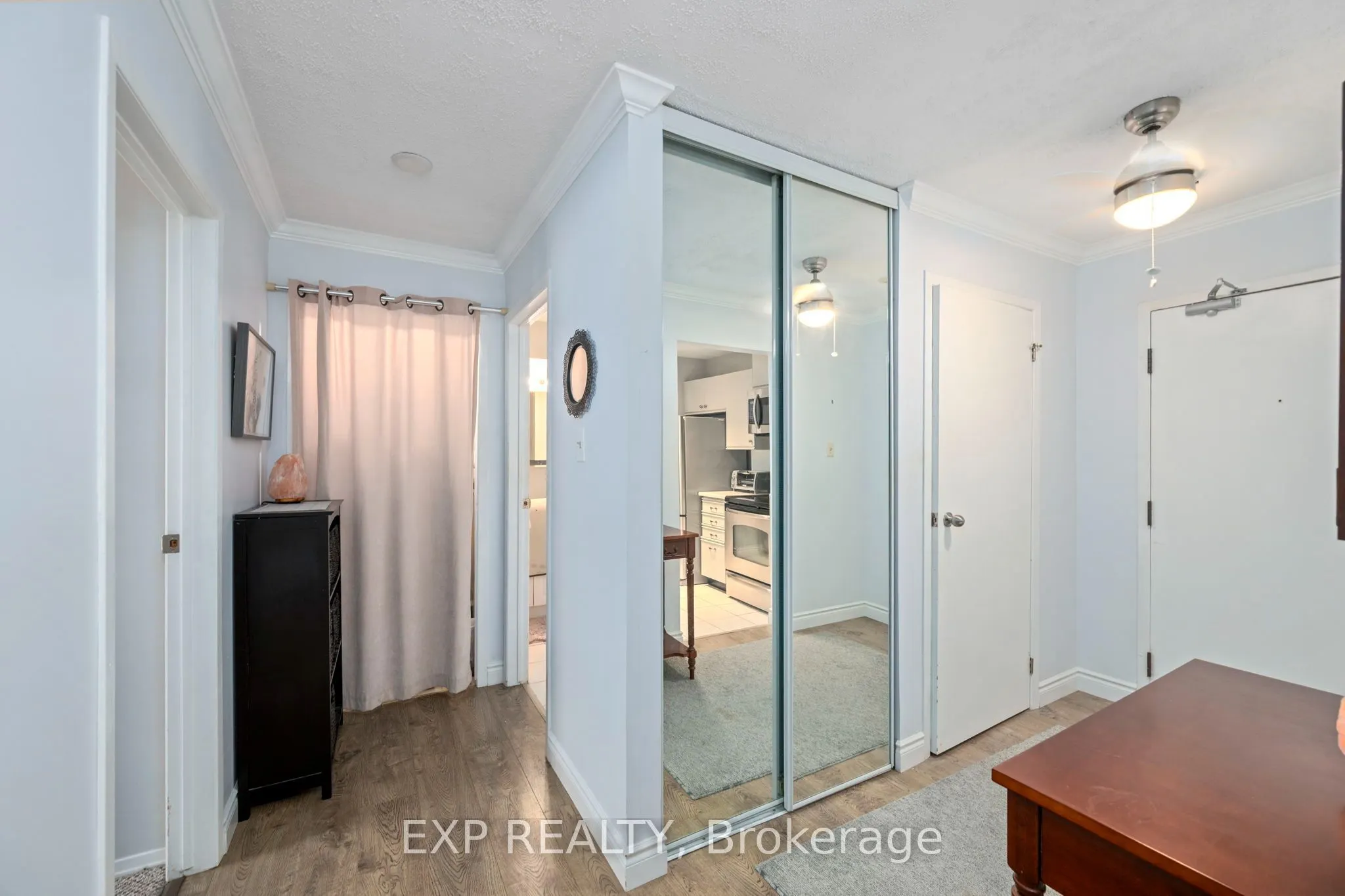 735 Deveron Crescent #112