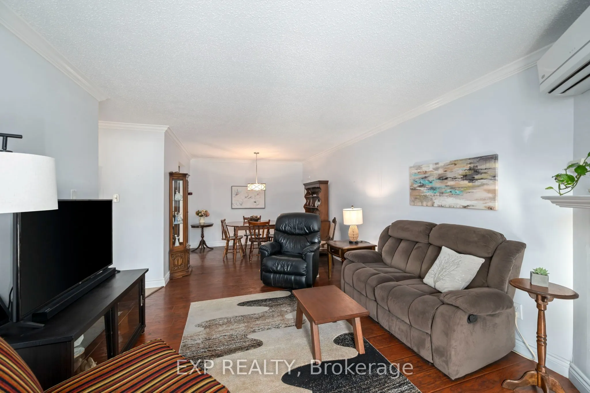 735 Deveron Crescent #112