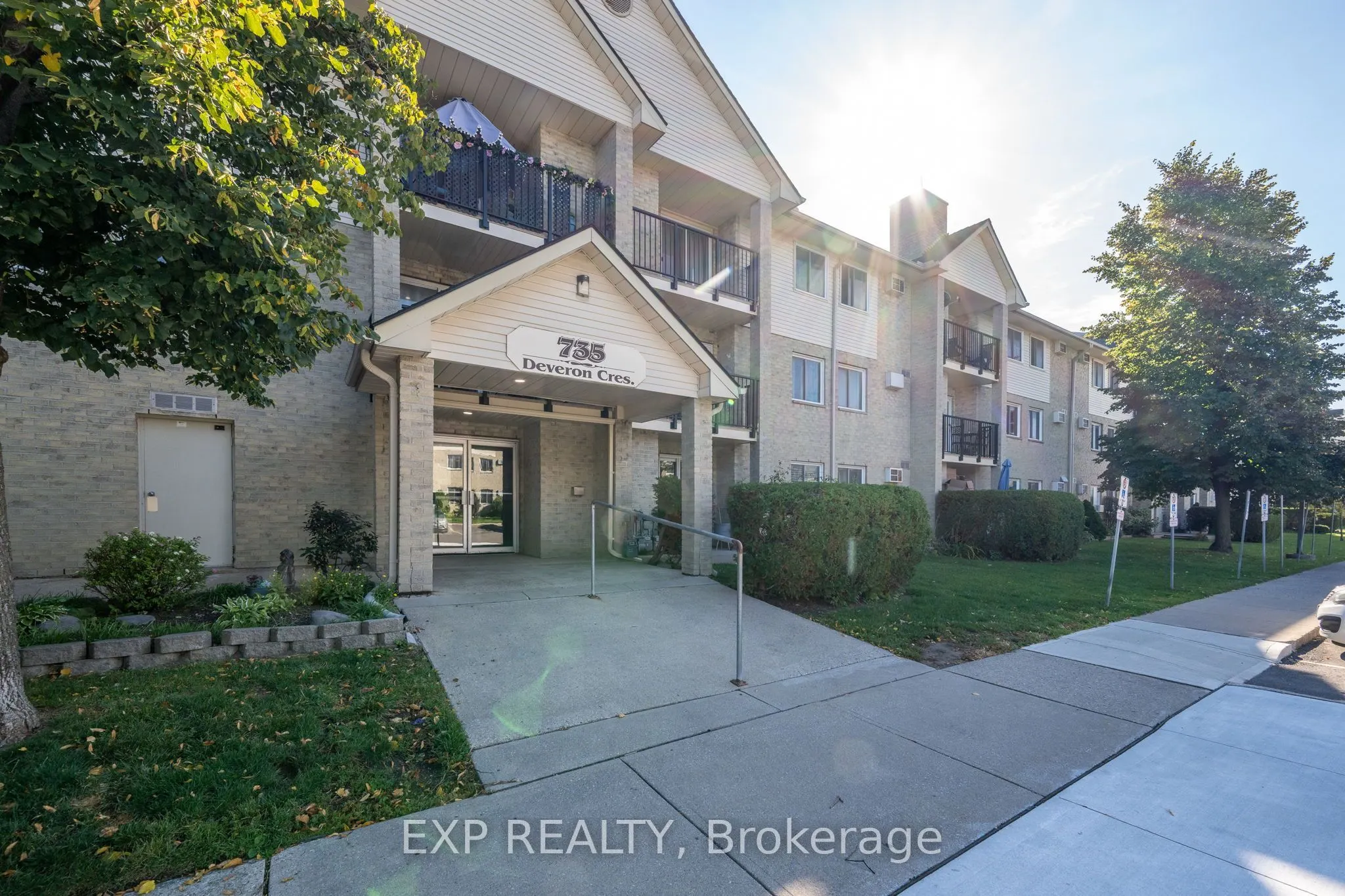 735 Deveron Crescent #112