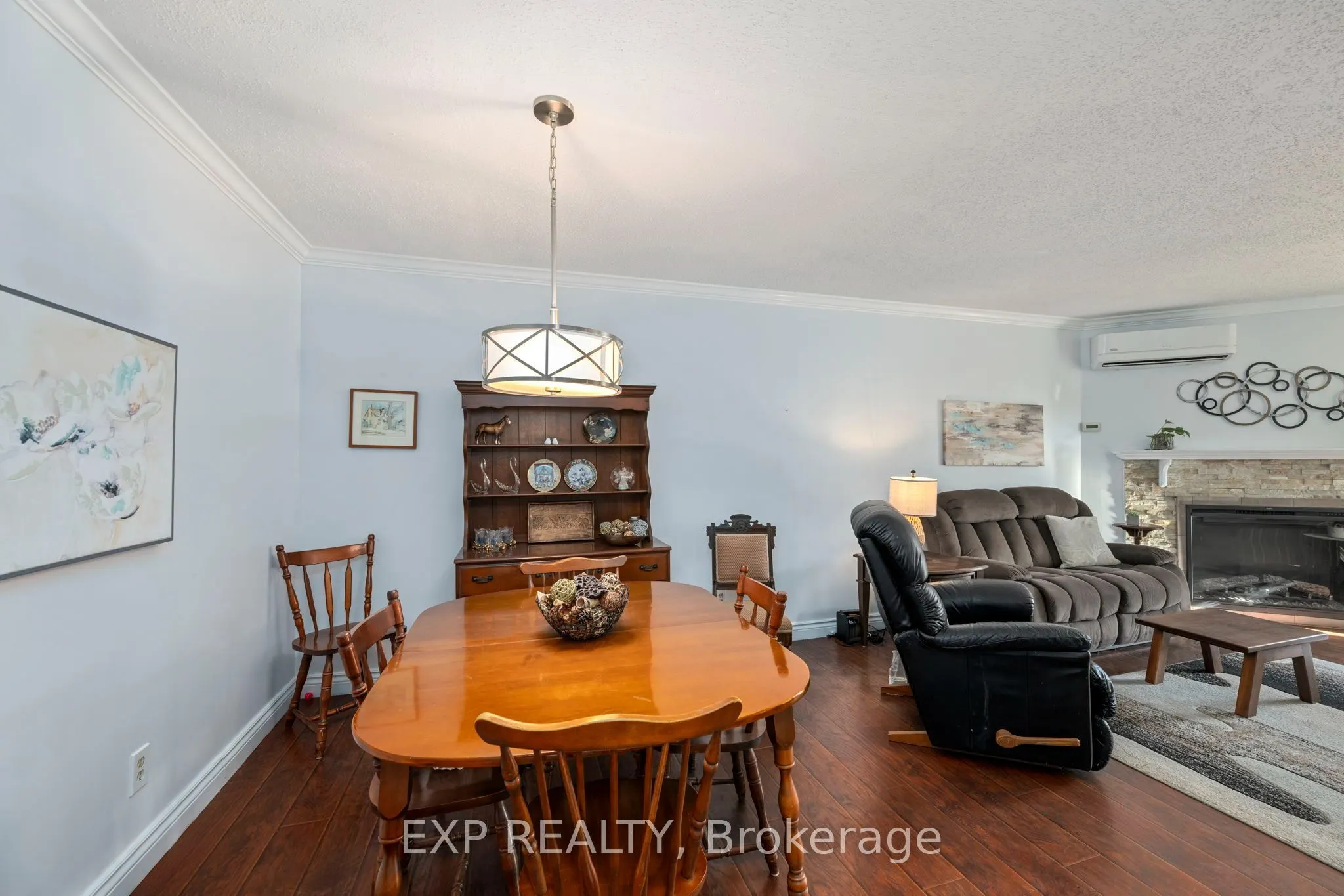 735 Deveron Crescent #112
