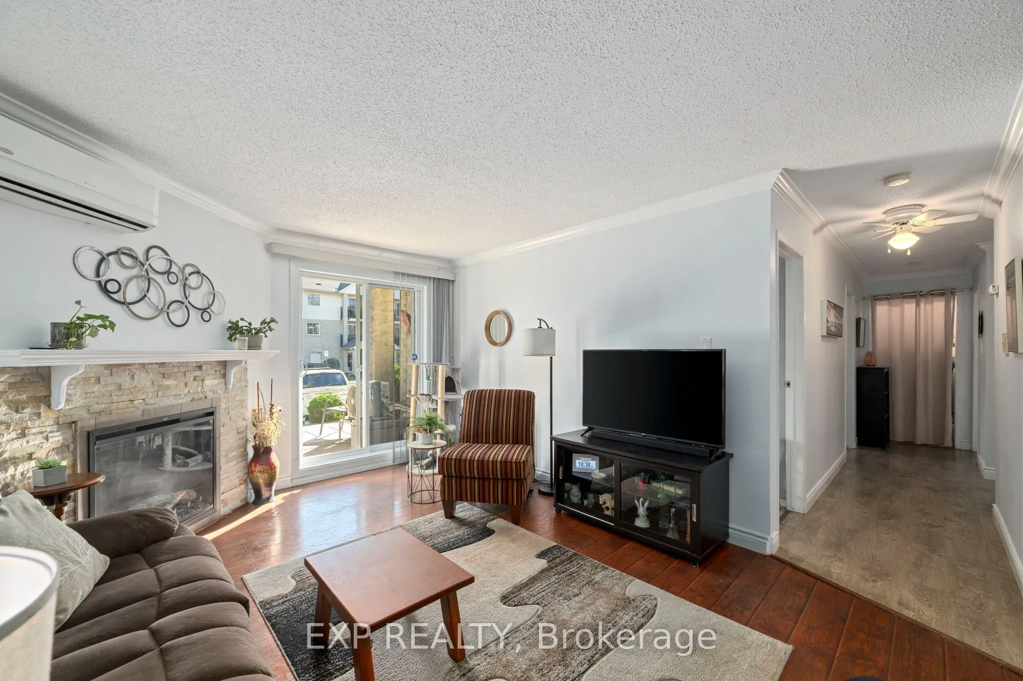 735 Deveron Crescent #112