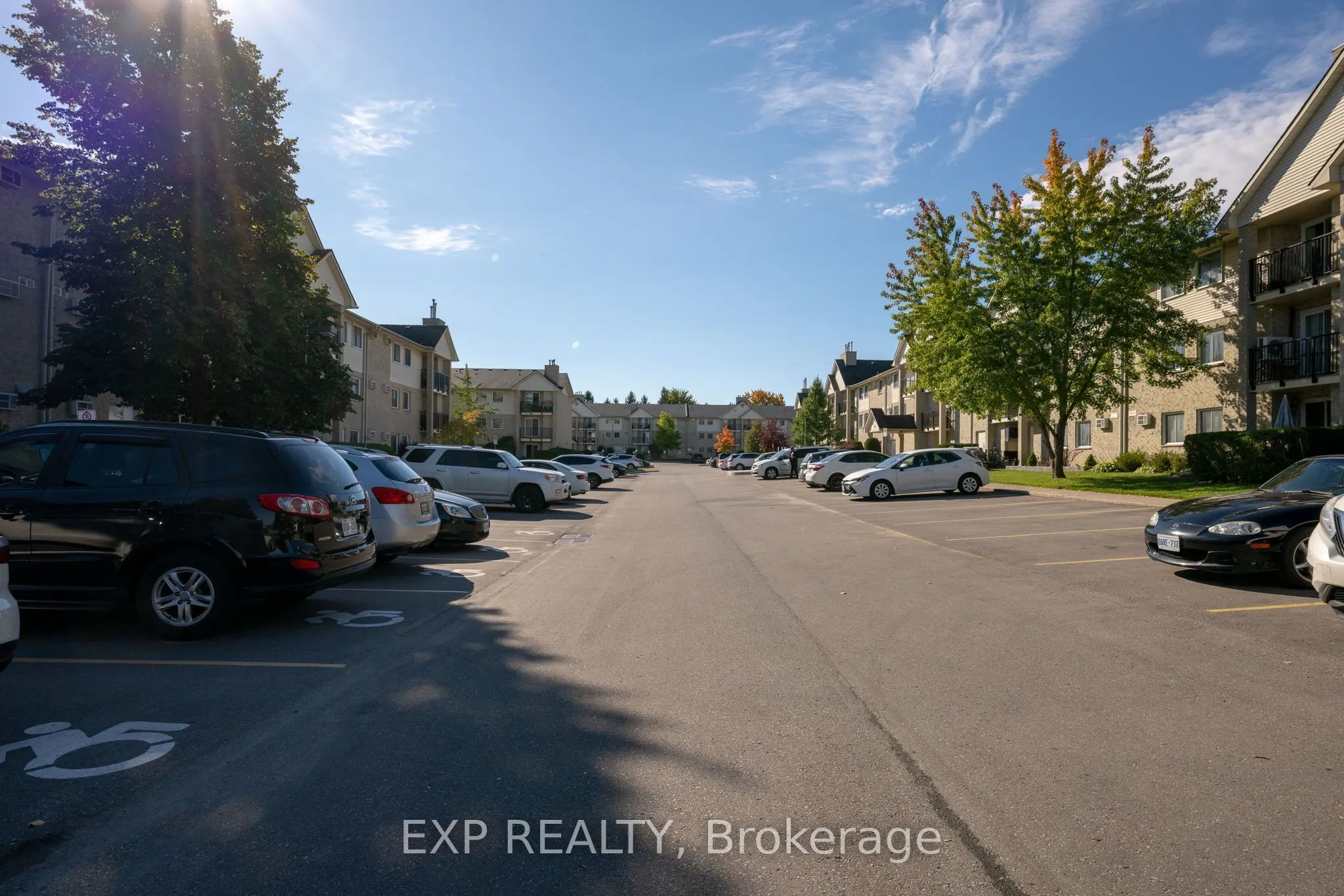 735 Deveron Crescent #112