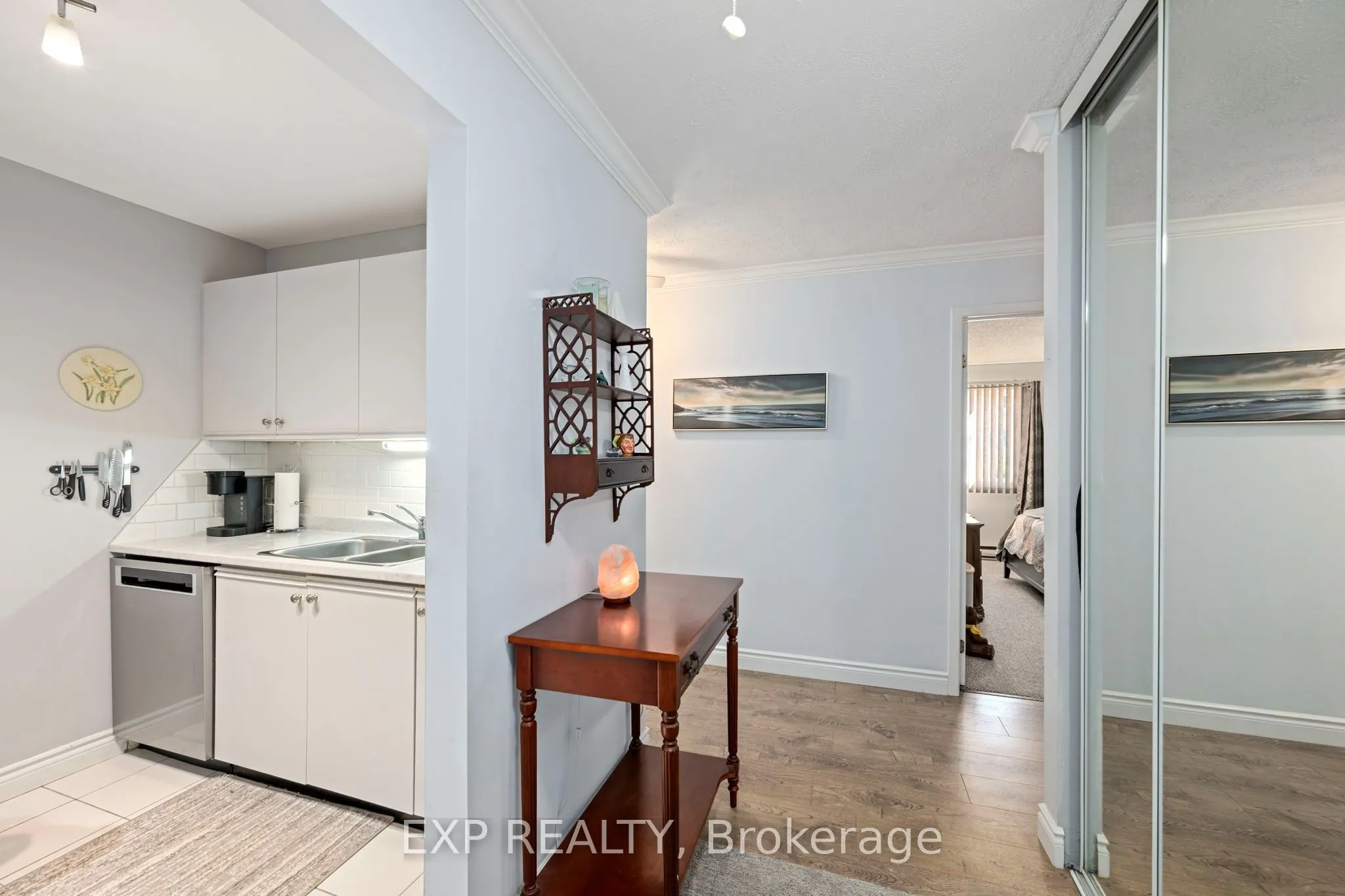735 Deveron Crescent #112