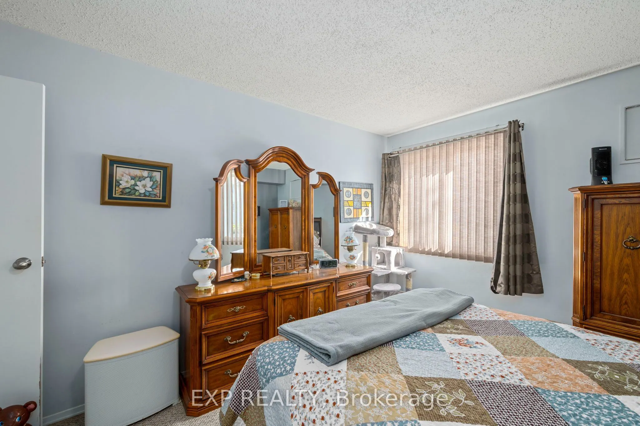 735 Deveron Crescent #112