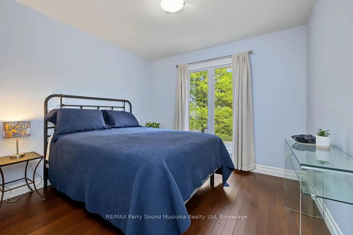 8 ANSLEY Street