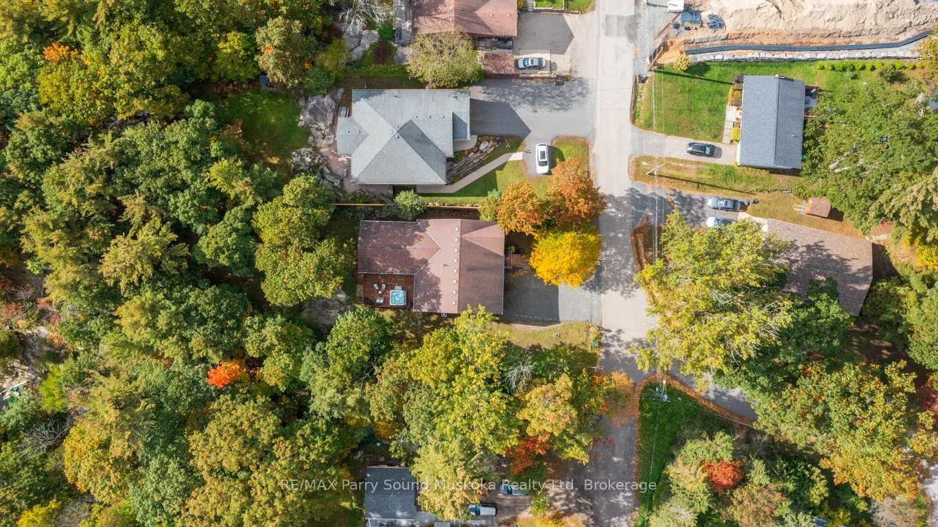 8 ANSLEY Street