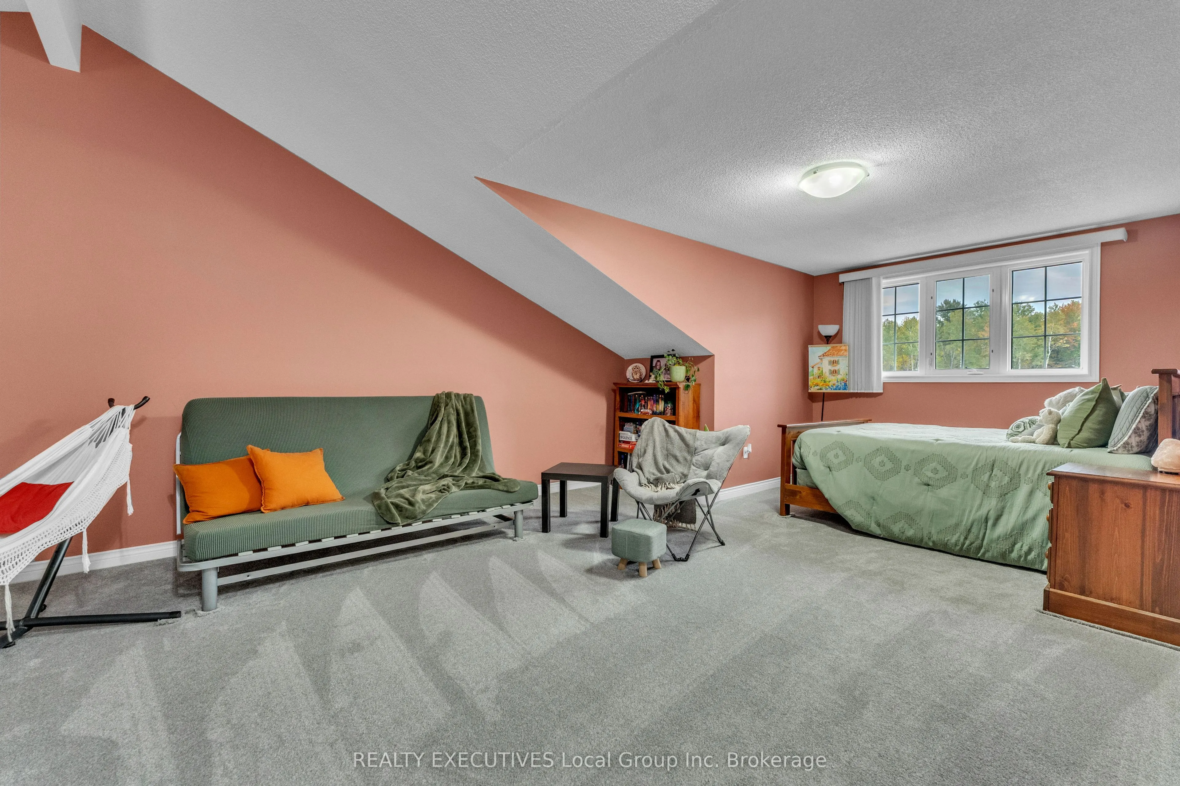 87 Fairway Drive