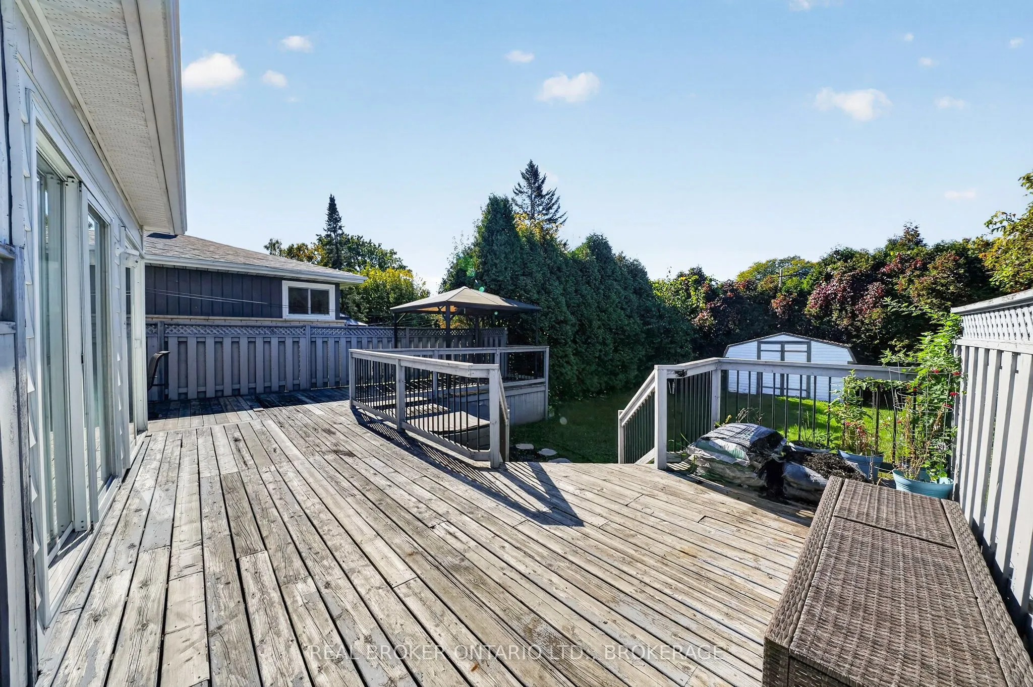 25 Dunbar Avenue