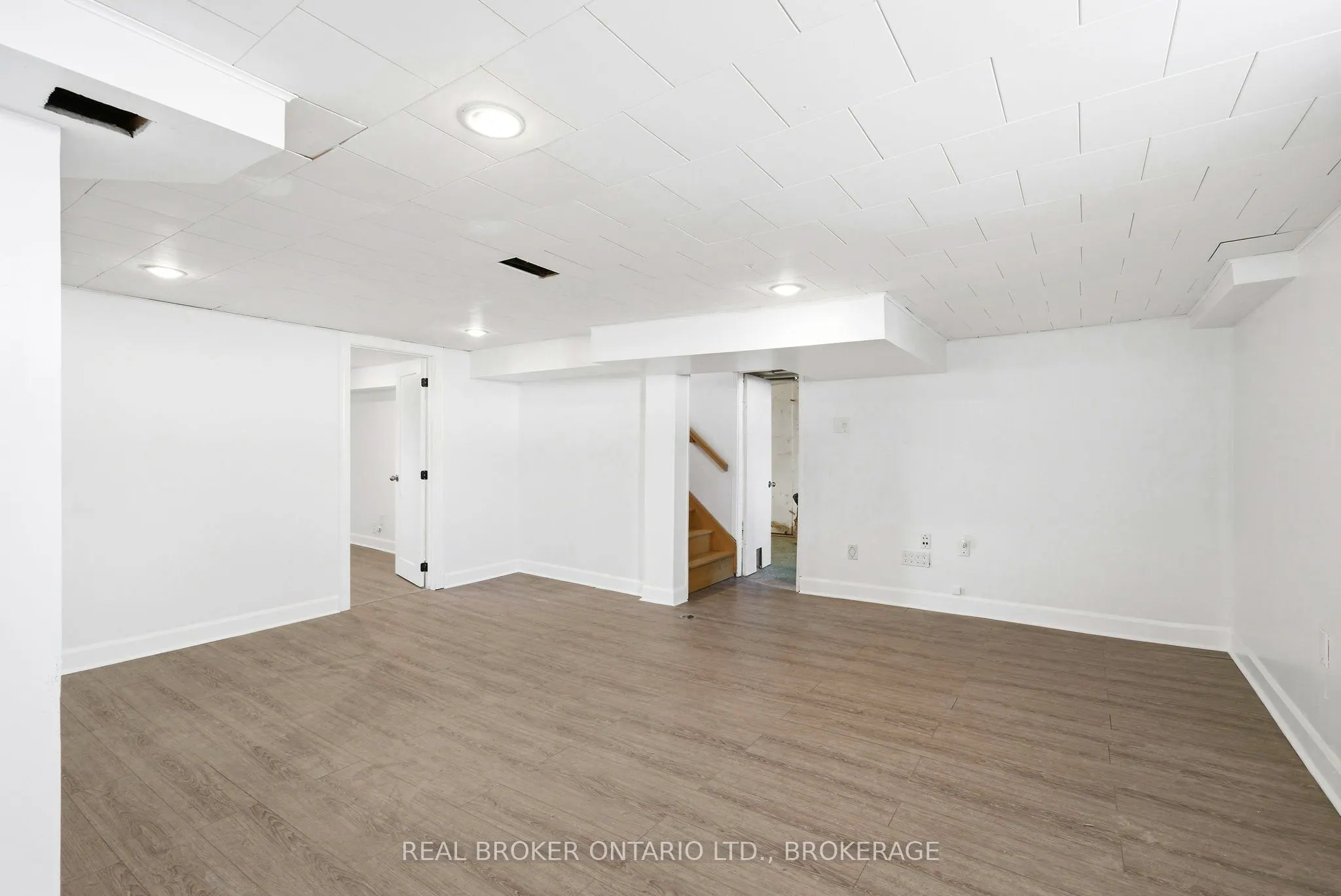 25 Dunbar Avenue