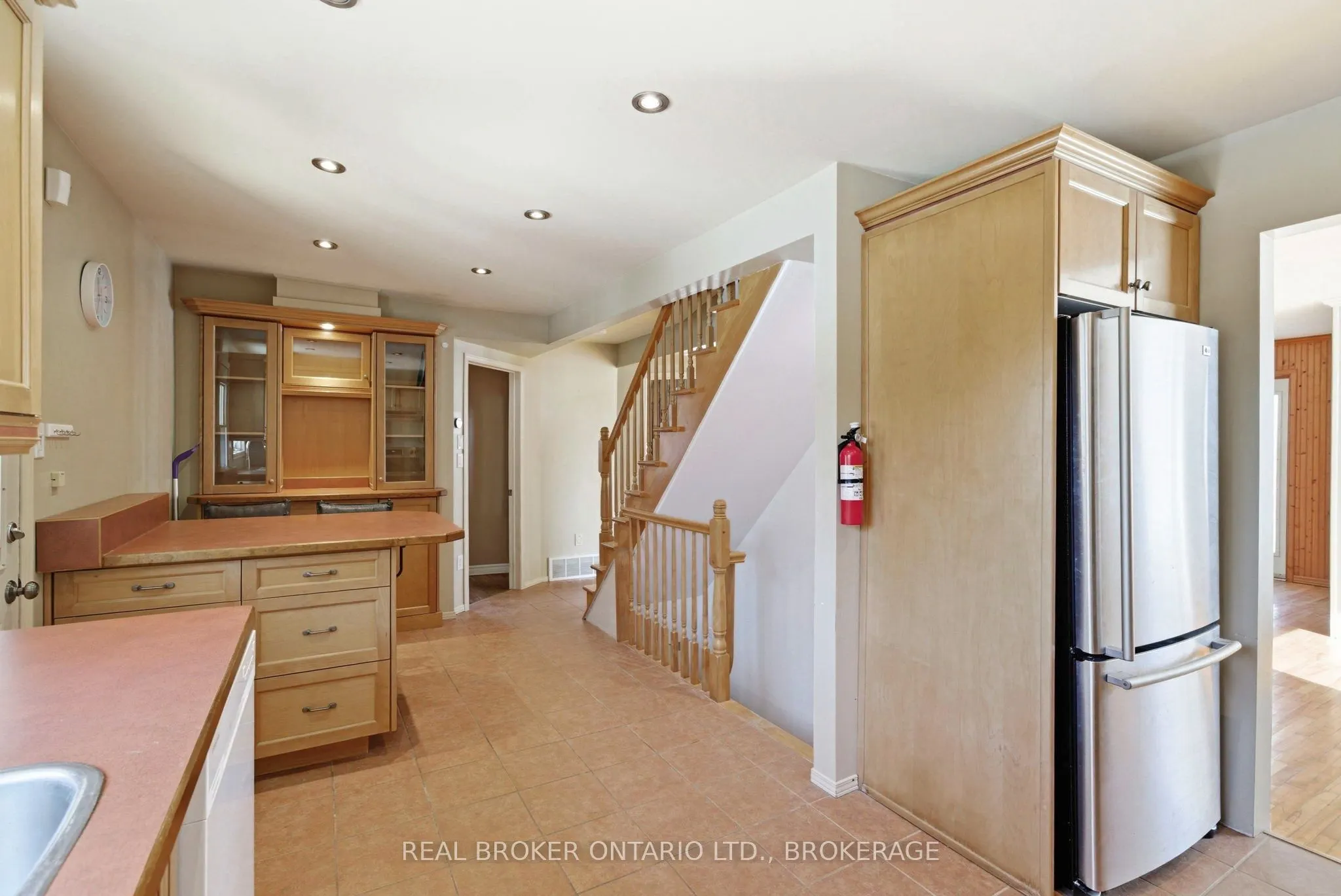 25 Dunbar Avenue