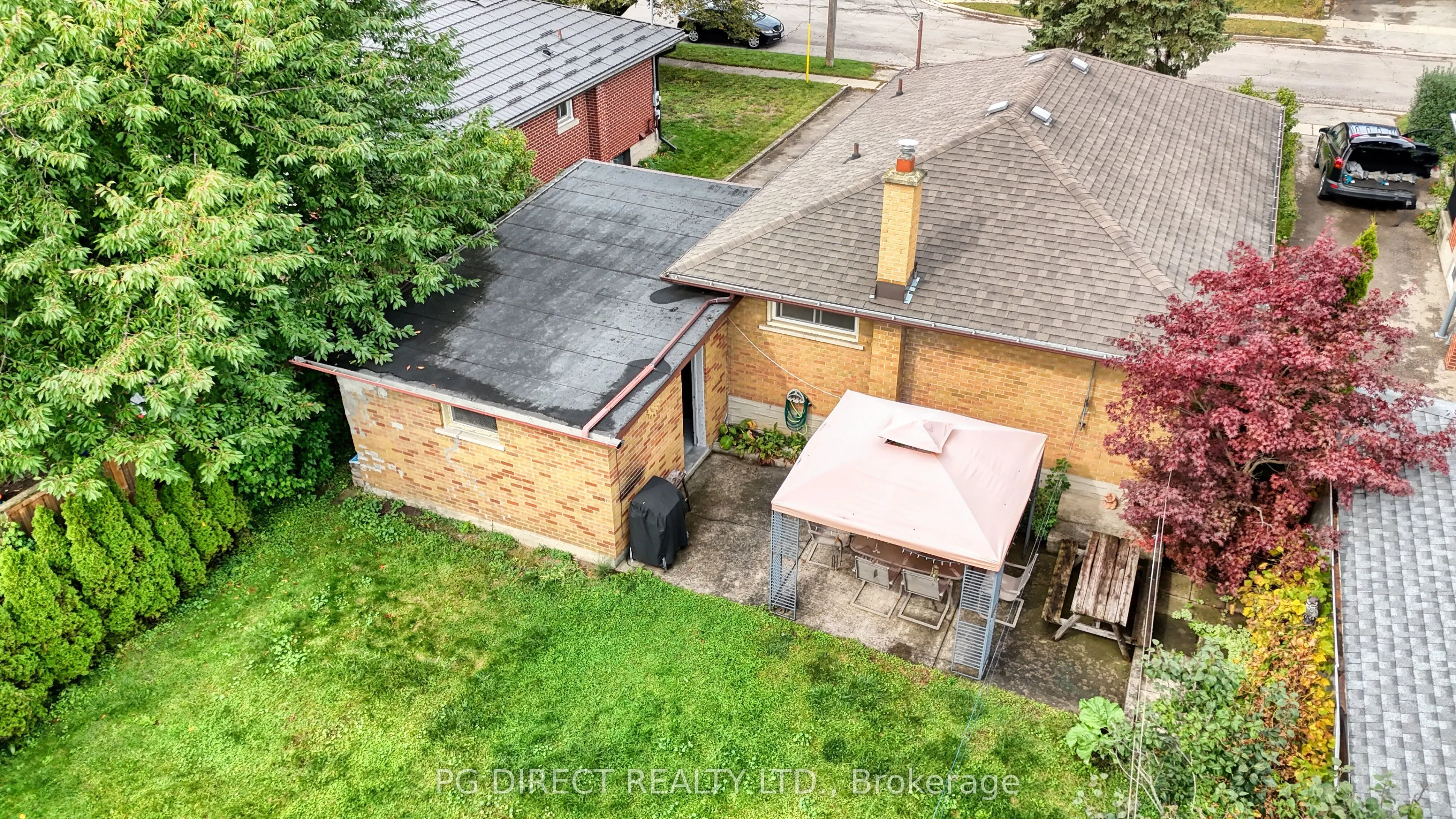 11 Montreal Road