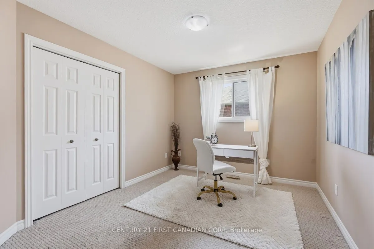 30 Pear Tree Avenue