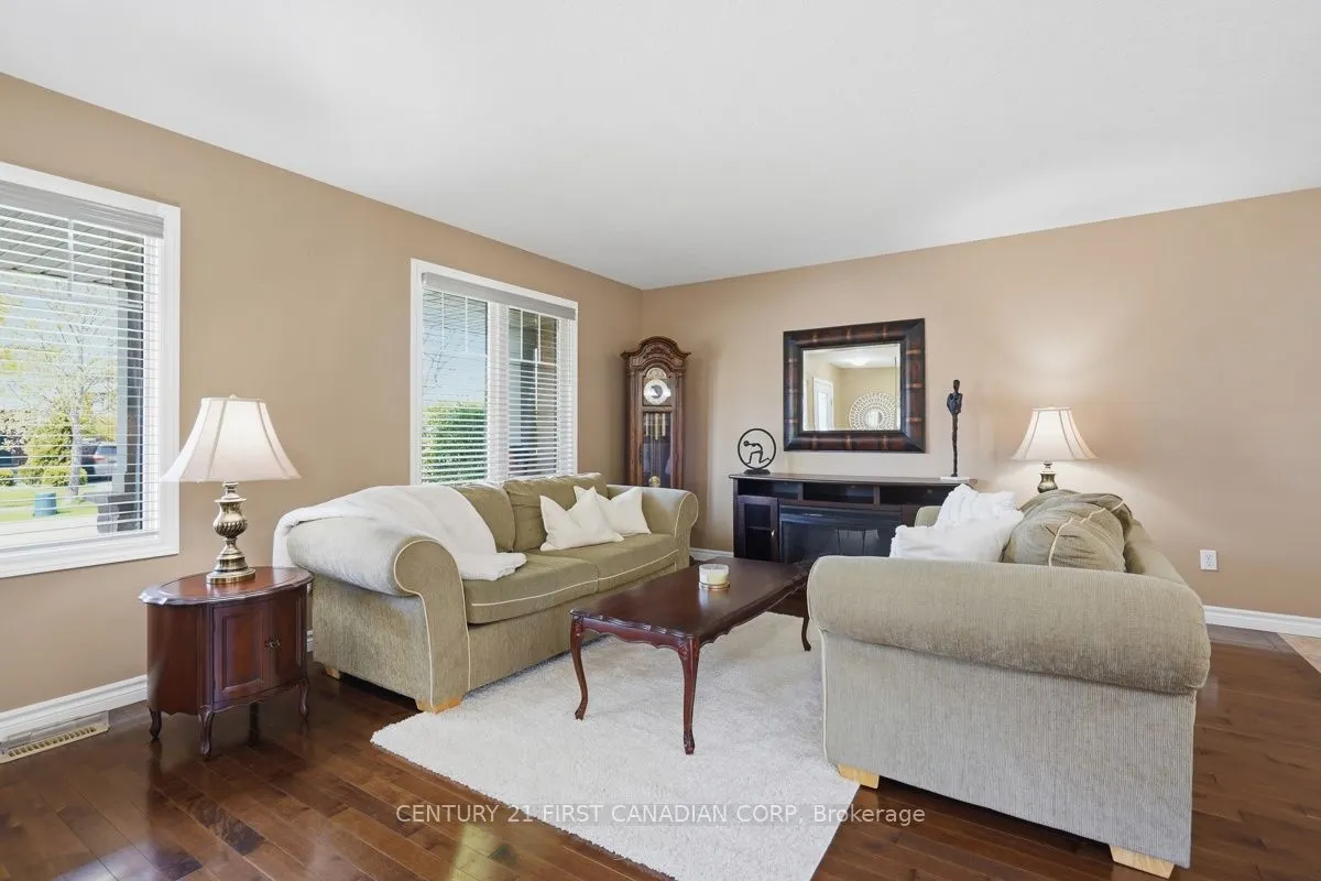 30 Pear Tree Avenue
