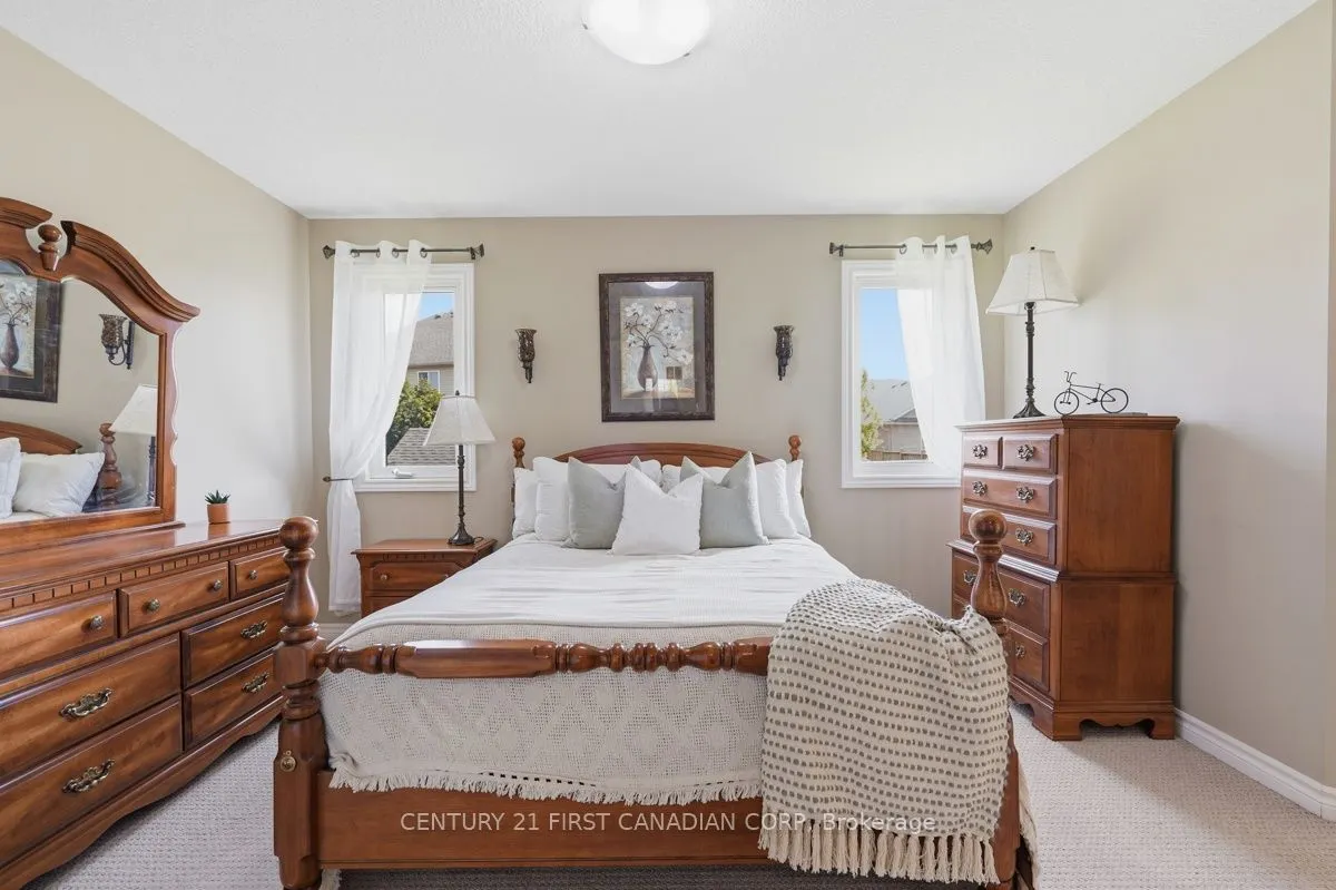 30 Pear Tree Avenue