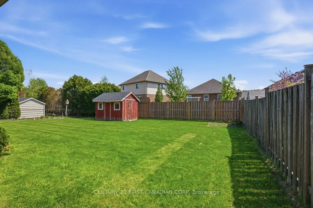 30 Pear Tree Avenue