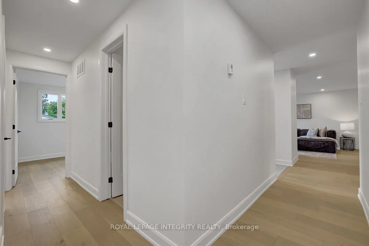 8 Brian Crescent