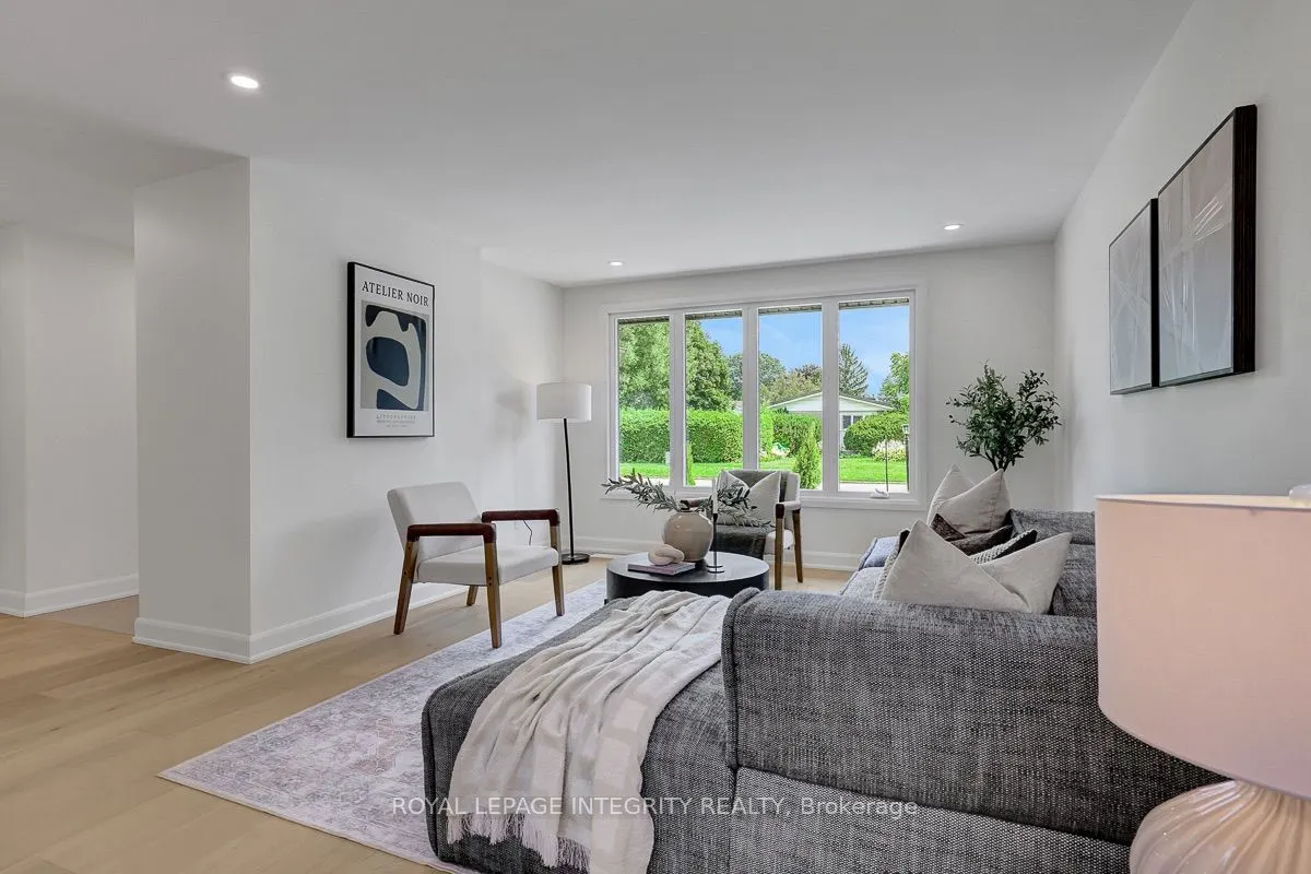 8 Brian Crescent