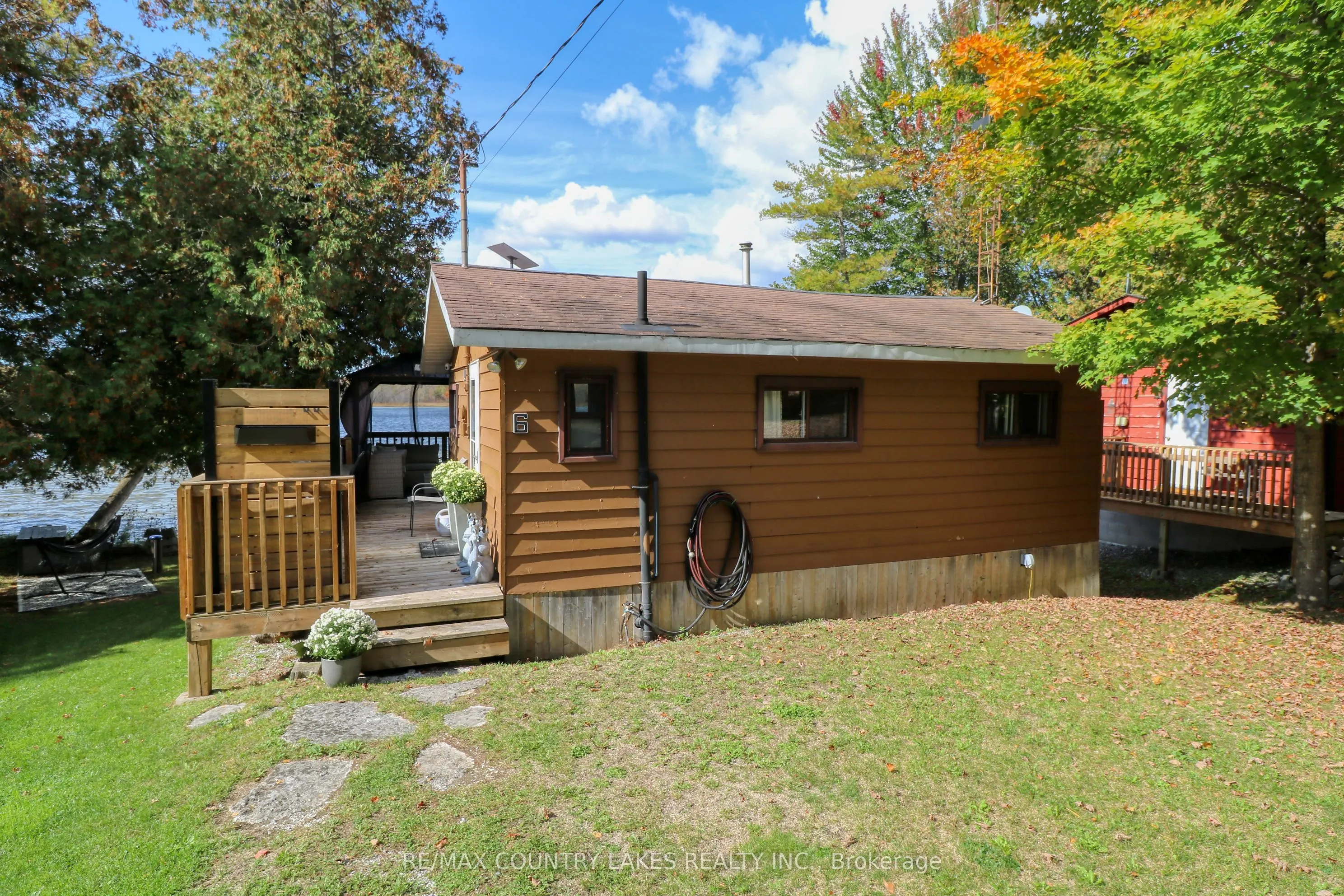 6 Greenwood Road