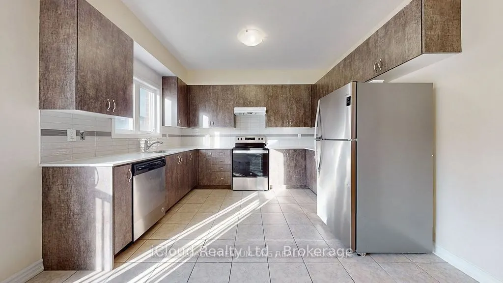 344 Ridley Crescent