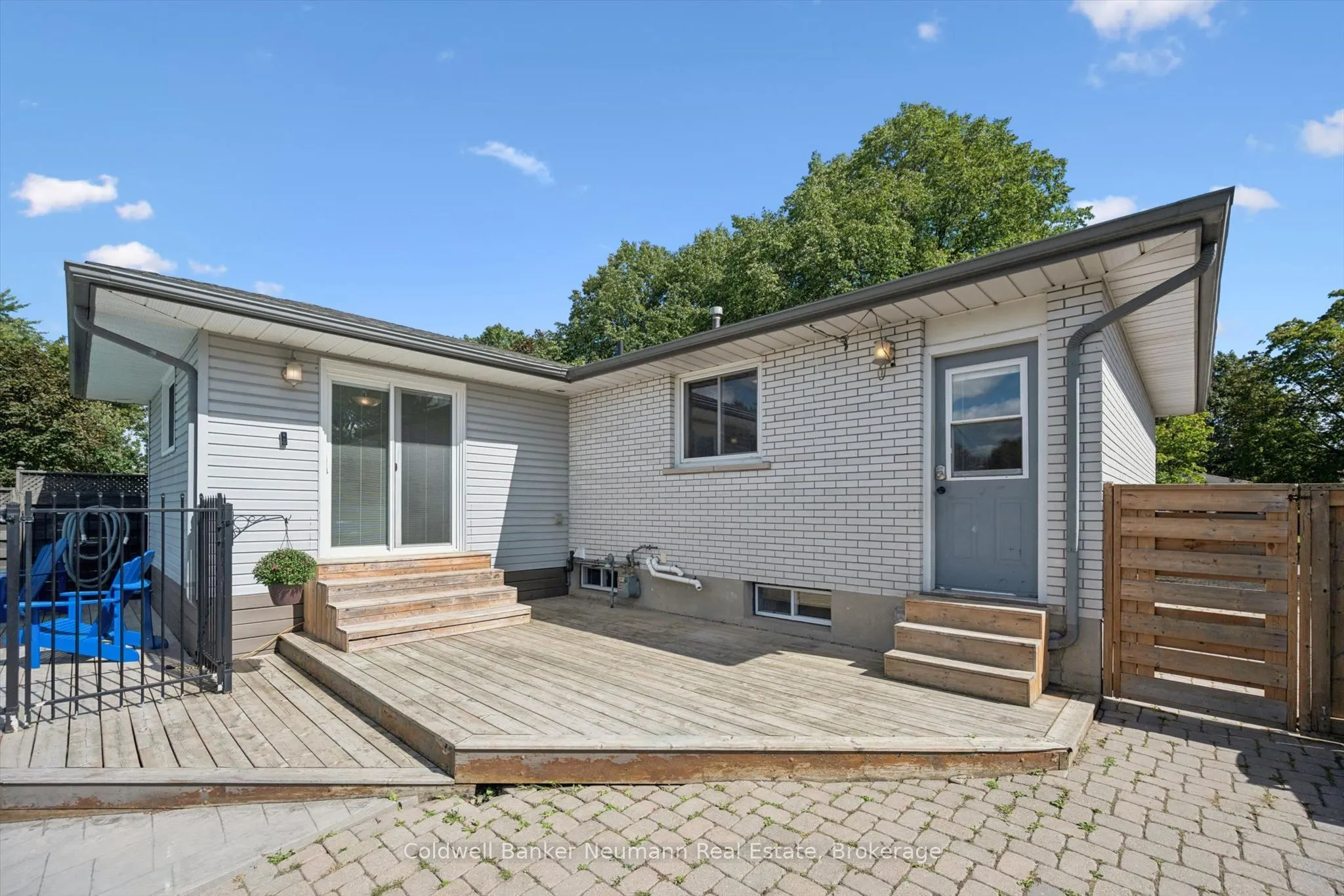 16 Argyle Drive