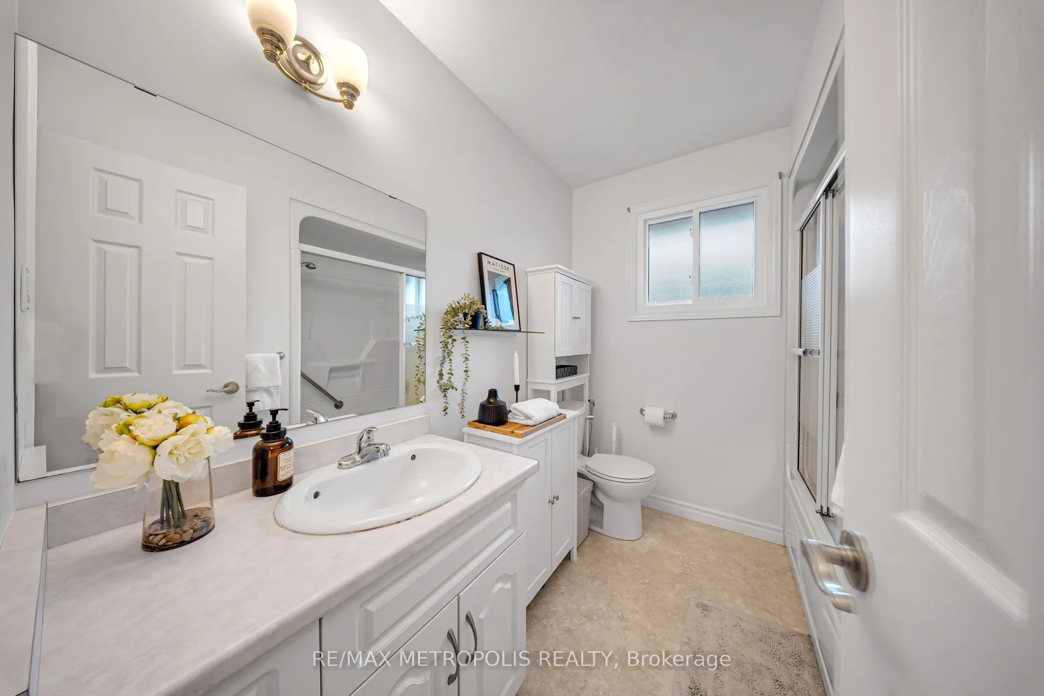 598 Black Oak Crescent