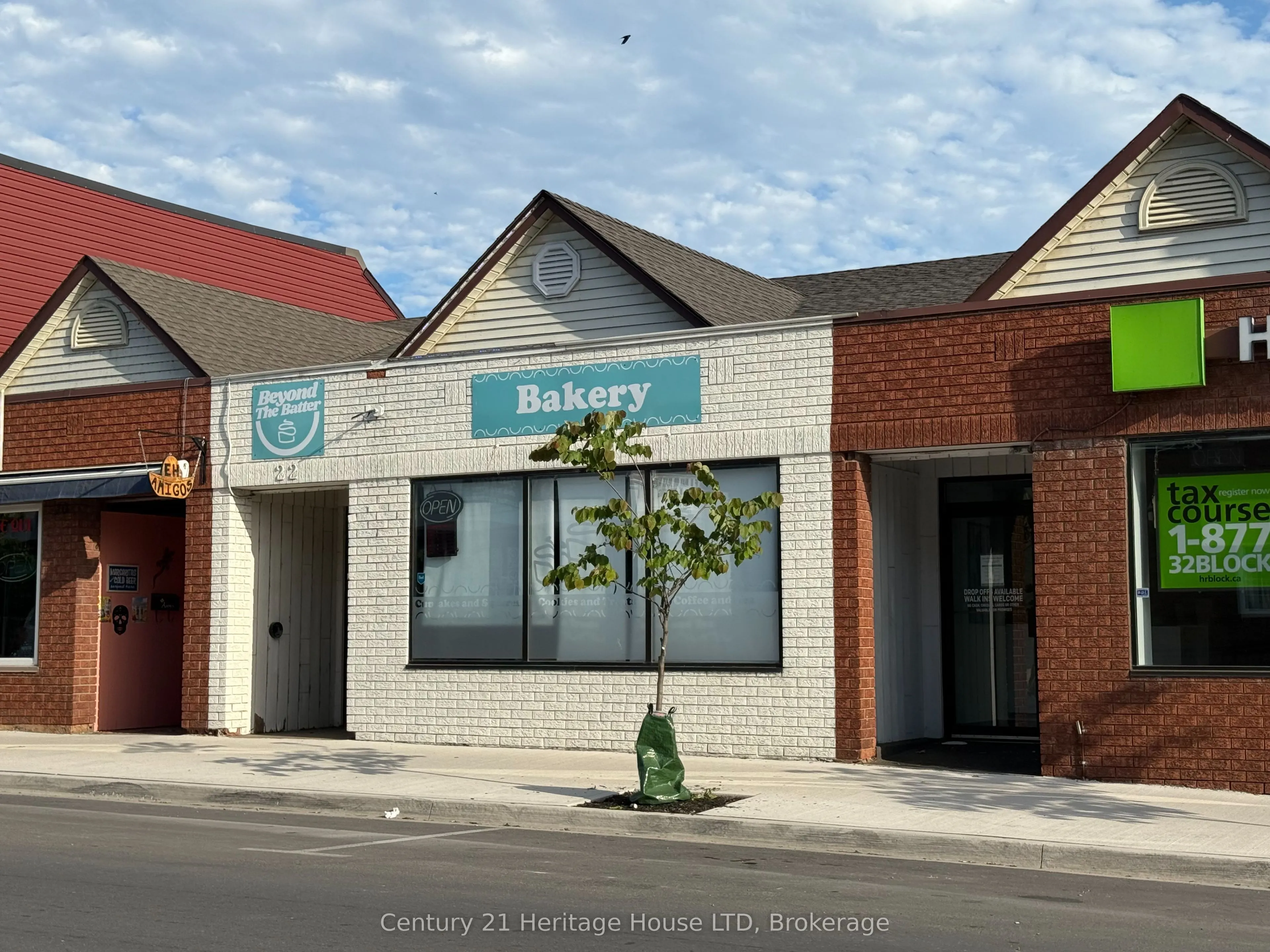 22 Clarence Street E