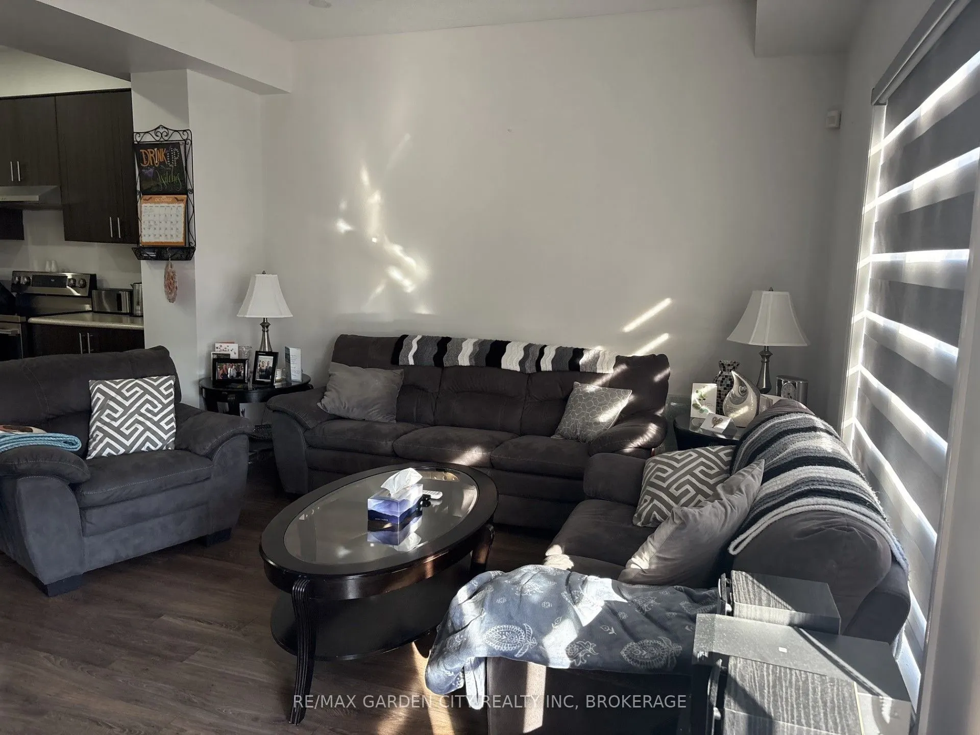39 SUNSET Way