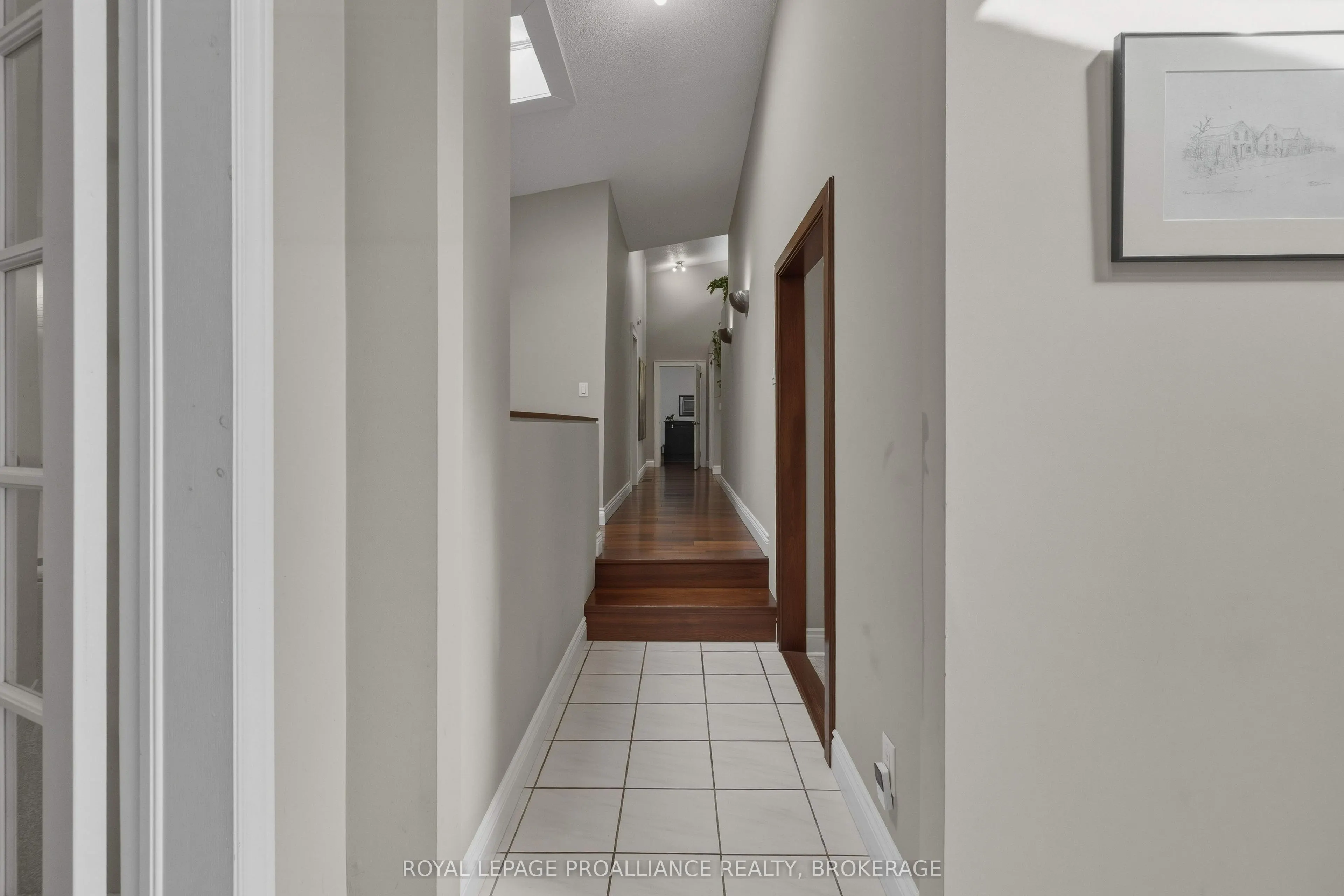 27 Riverside Drive