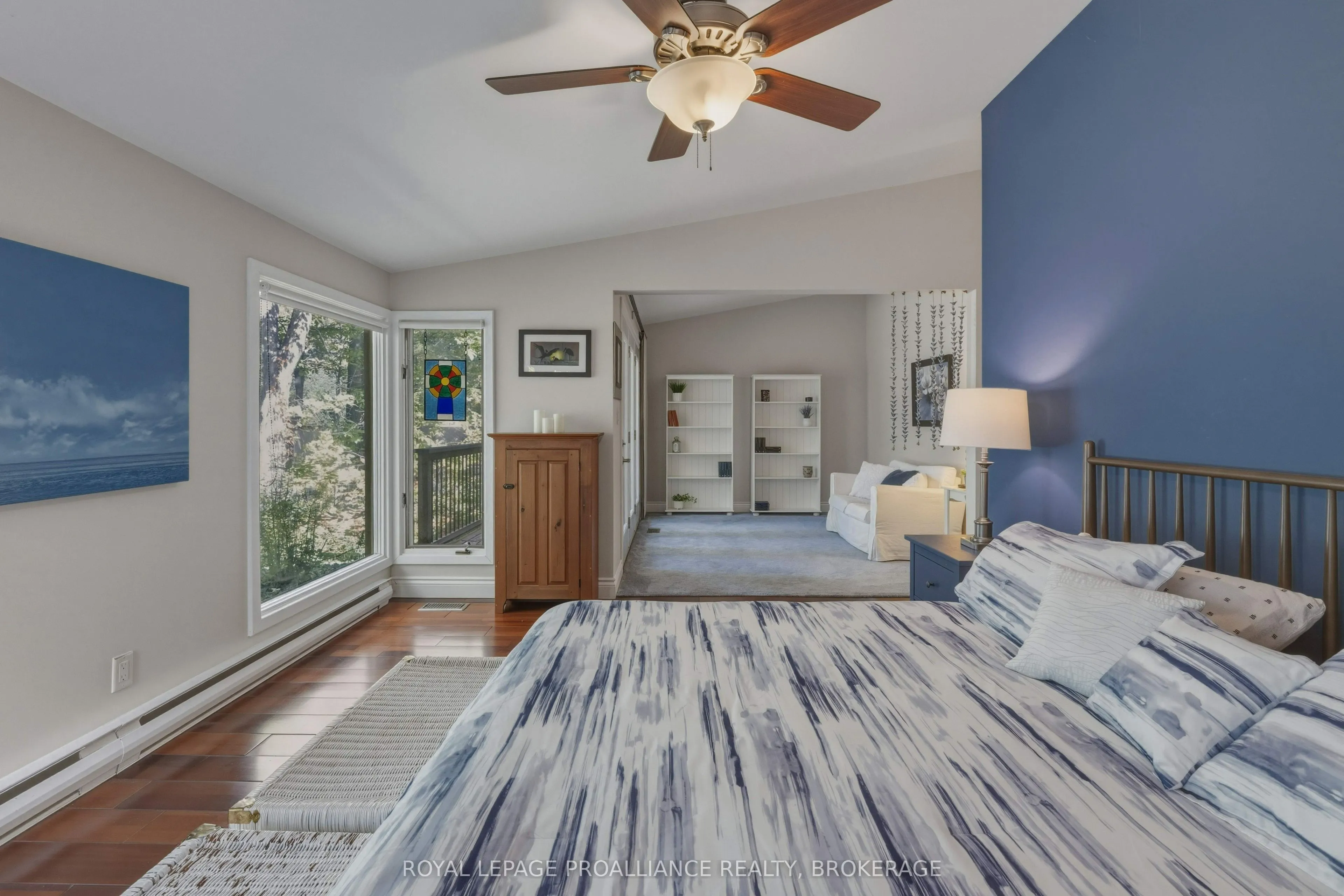 27 Riverside Drive